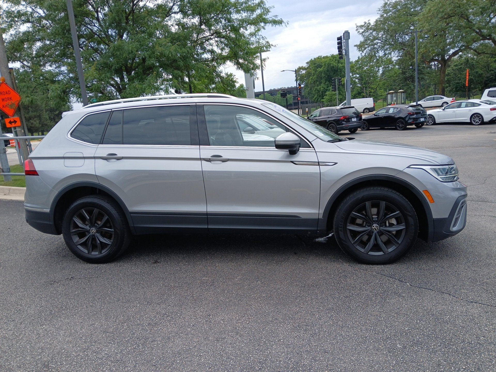 2024 Volkswagen Tiguan 2.0T SE
