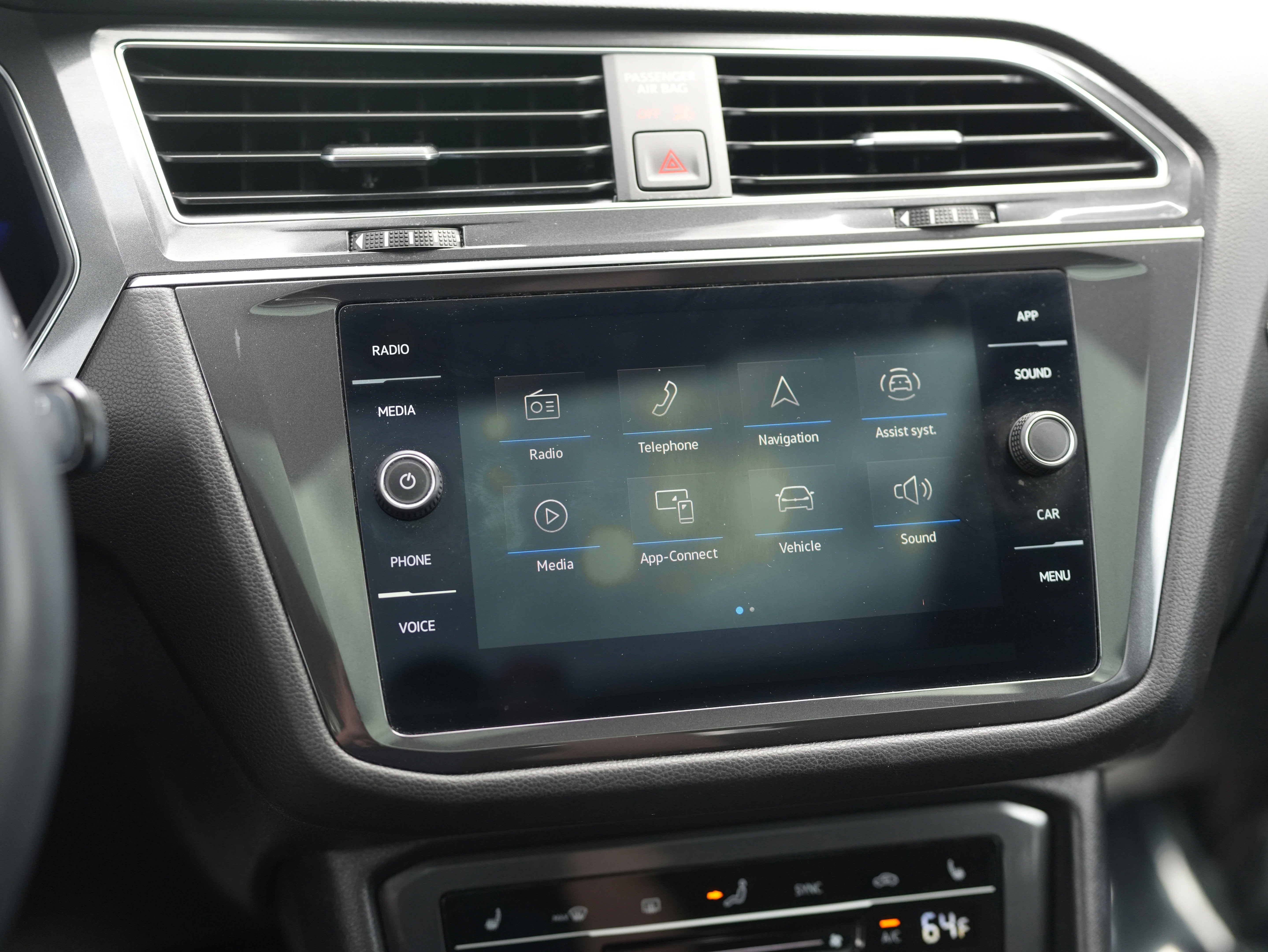2023 Volkswagen Tiguan 2.0T SE