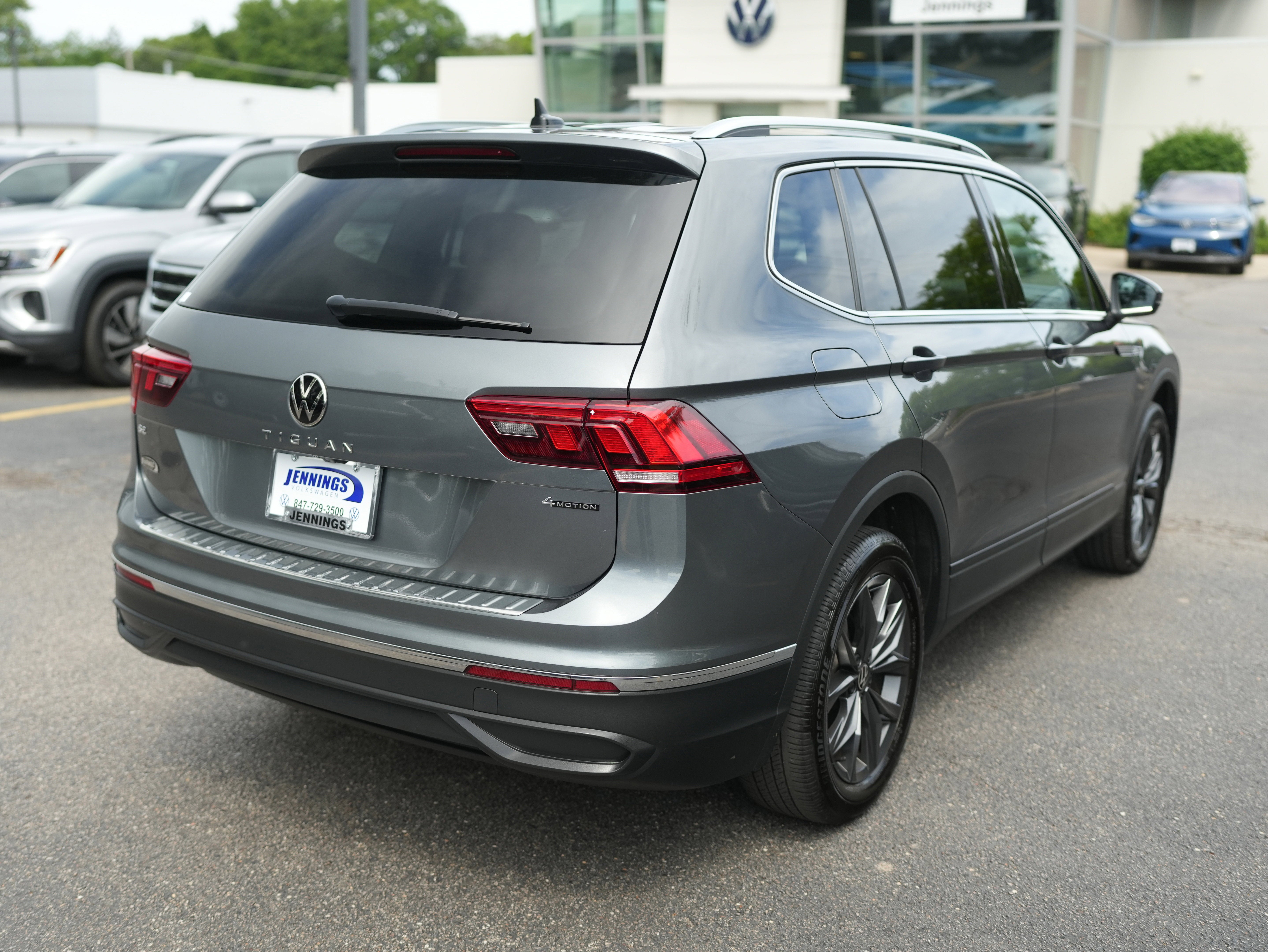 2023 Volkswagen Tiguan 2.0T SE