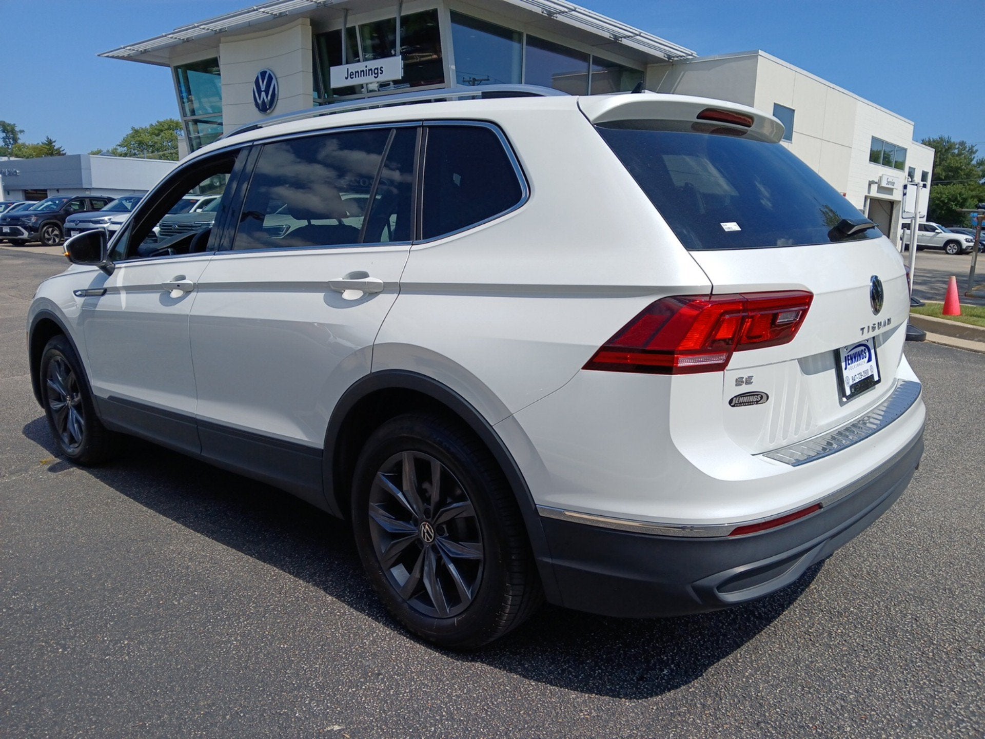2023 Volkswagen Tiguan SE