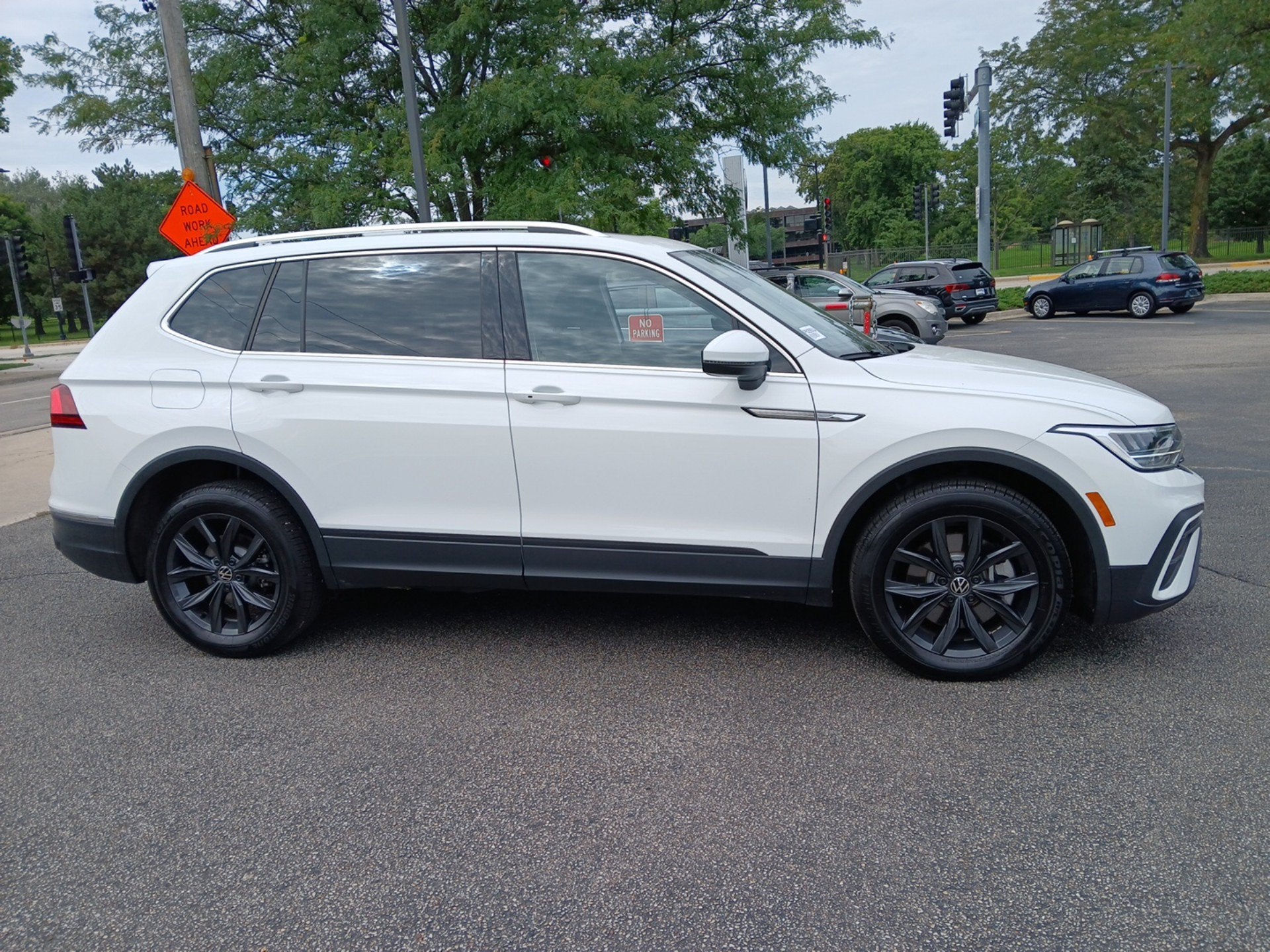 2024 Volkswagen Tiguan 2.0T SE