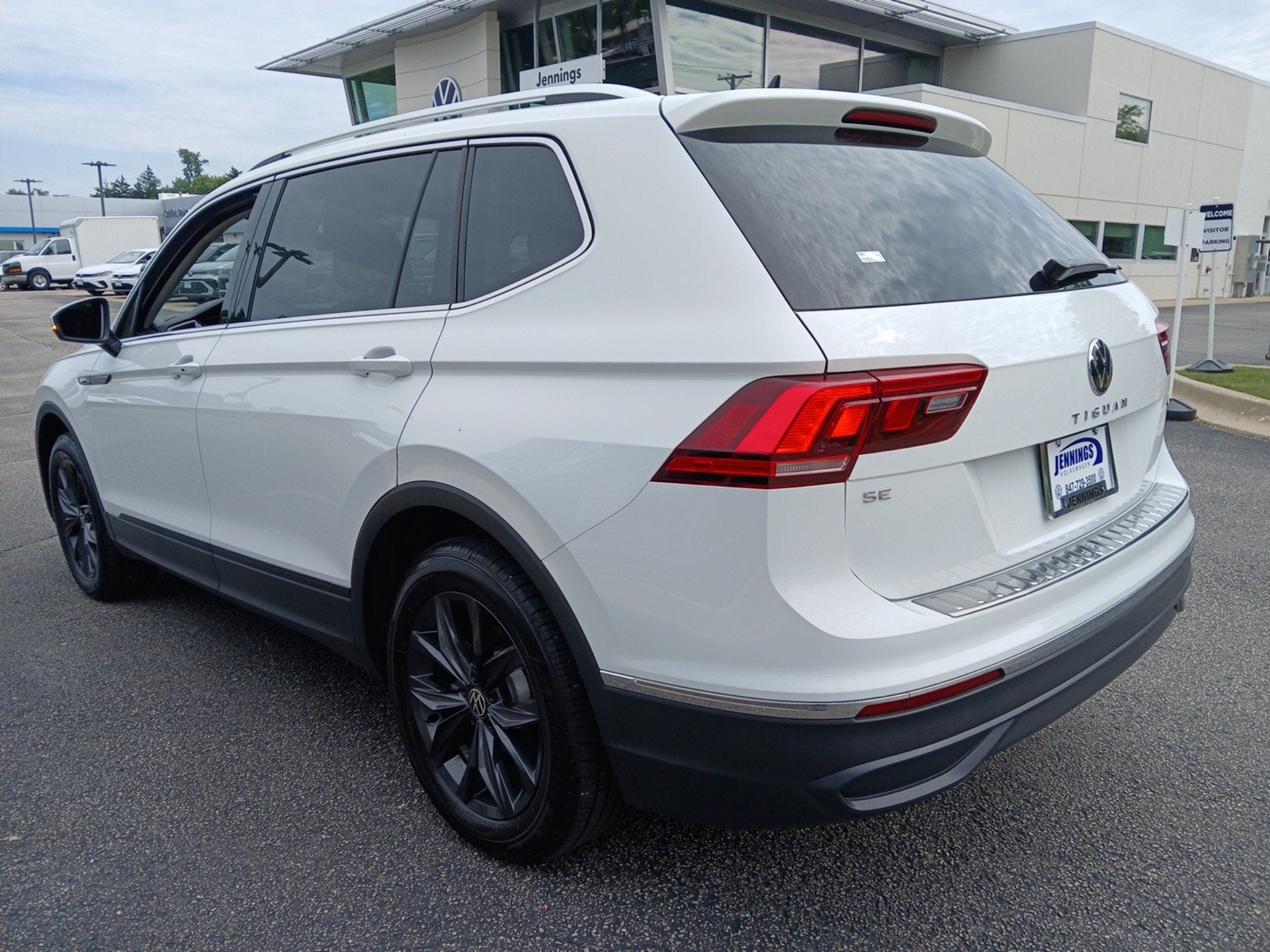2024 Volkswagen Tiguan 2.0T SE
