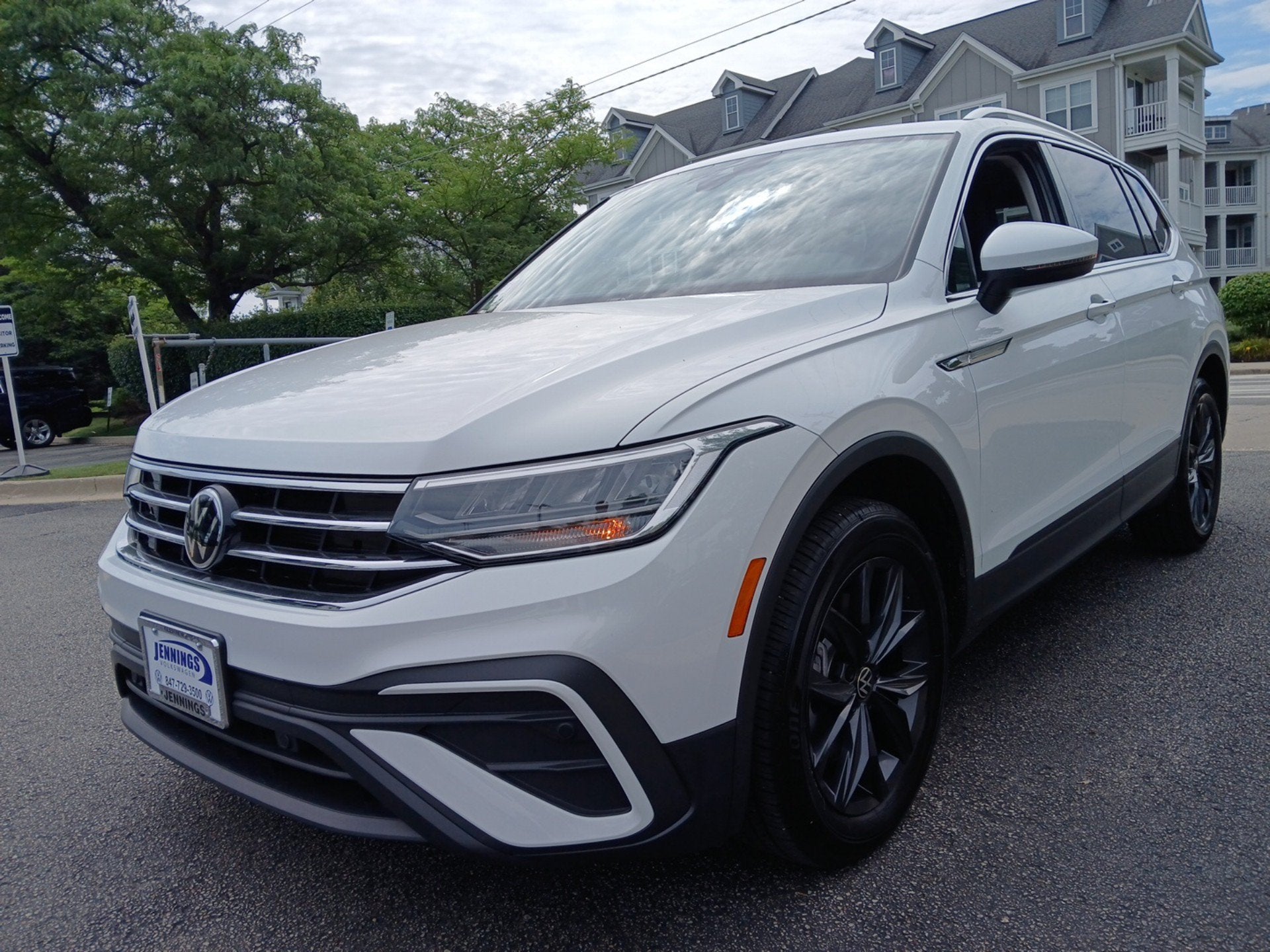 2024 Volkswagen Tiguan 2.0T SE