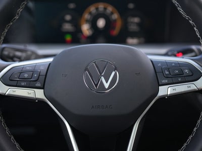 2025 Volkswagen Tiguan 2.0T SE