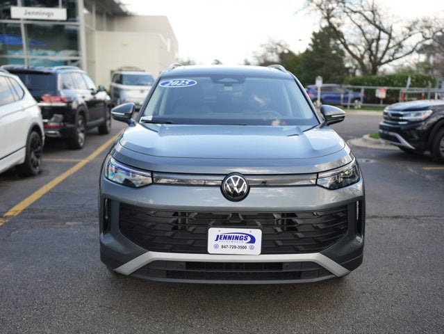 2025 Volkswagen Tiguan 2.0T SE
