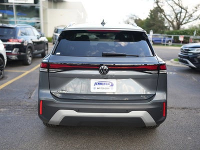 2025 Volkswagen Tiguan 2.0T SE