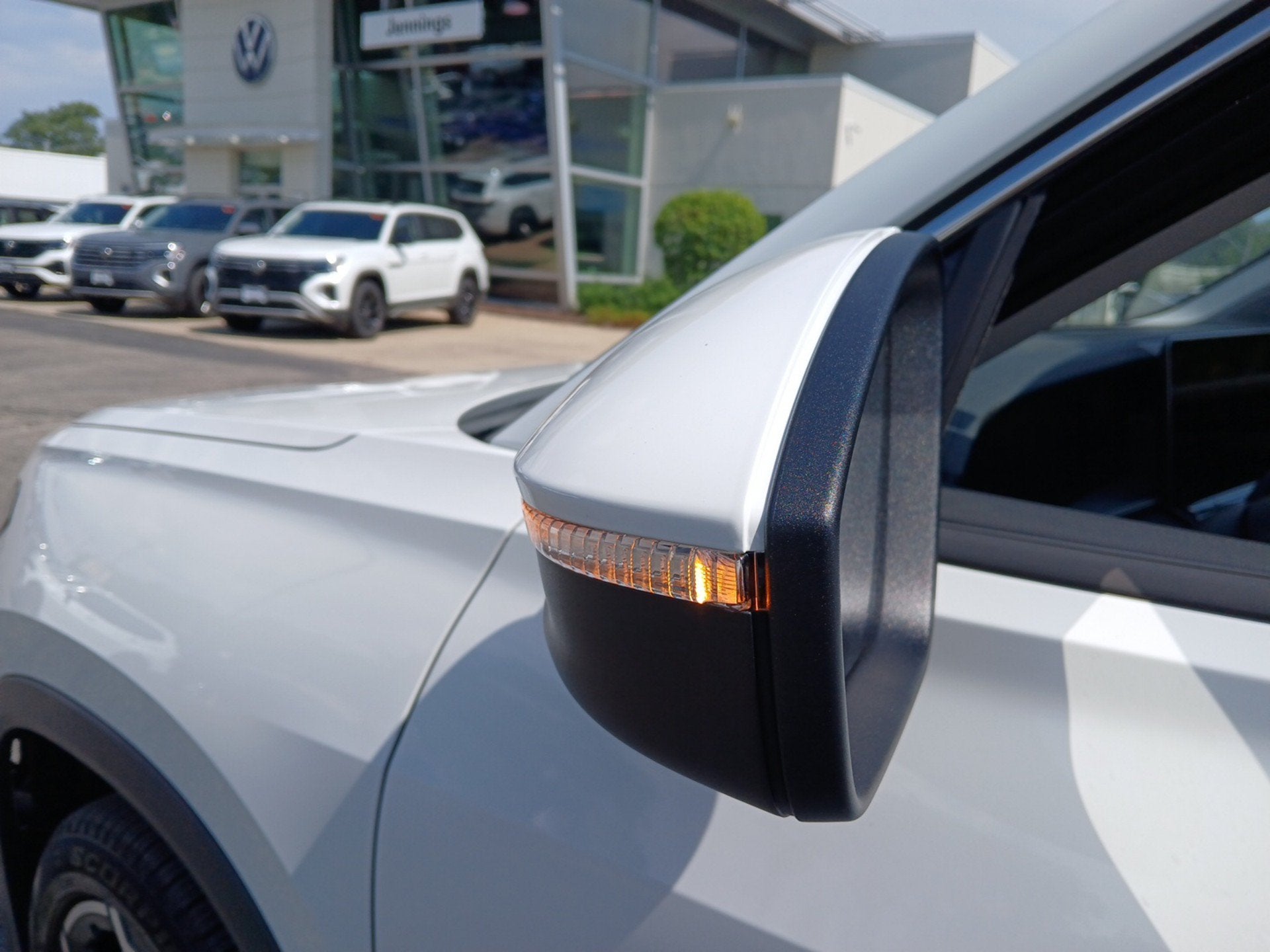 2025 Volkswagen Tiguan SE