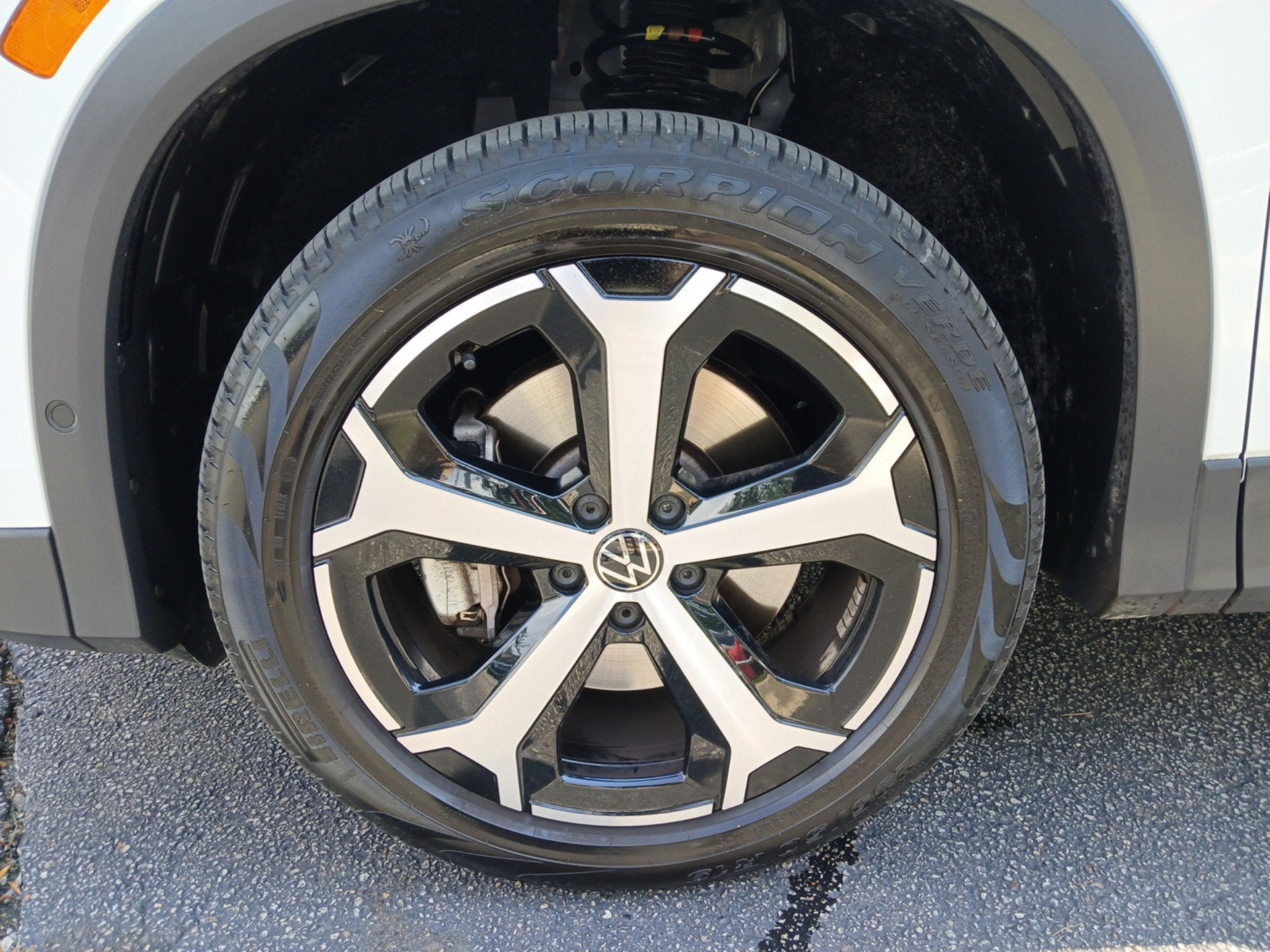 2025 Volkswagen Tiguan SE