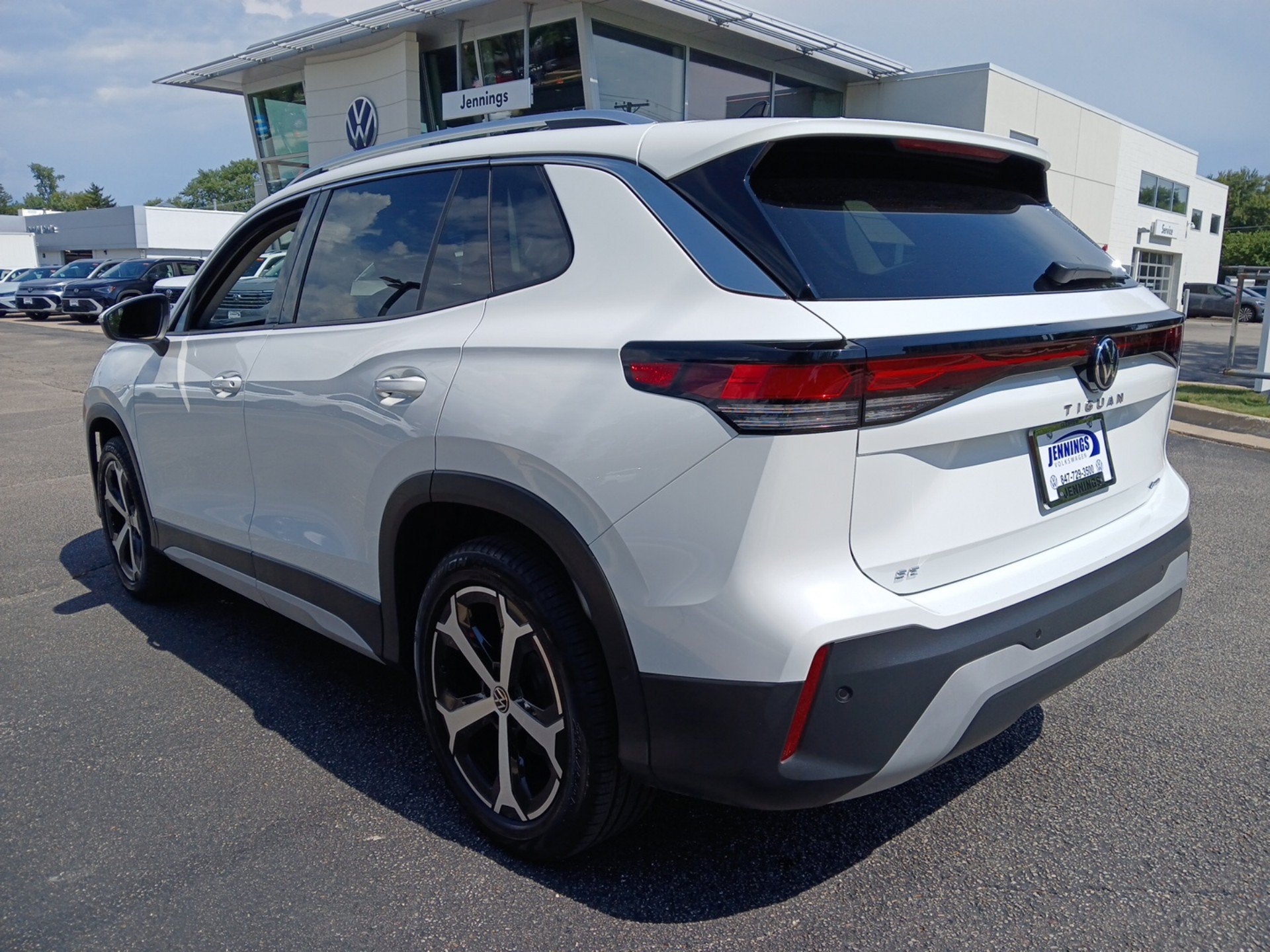 2025 Volkswagen Tiguan SE