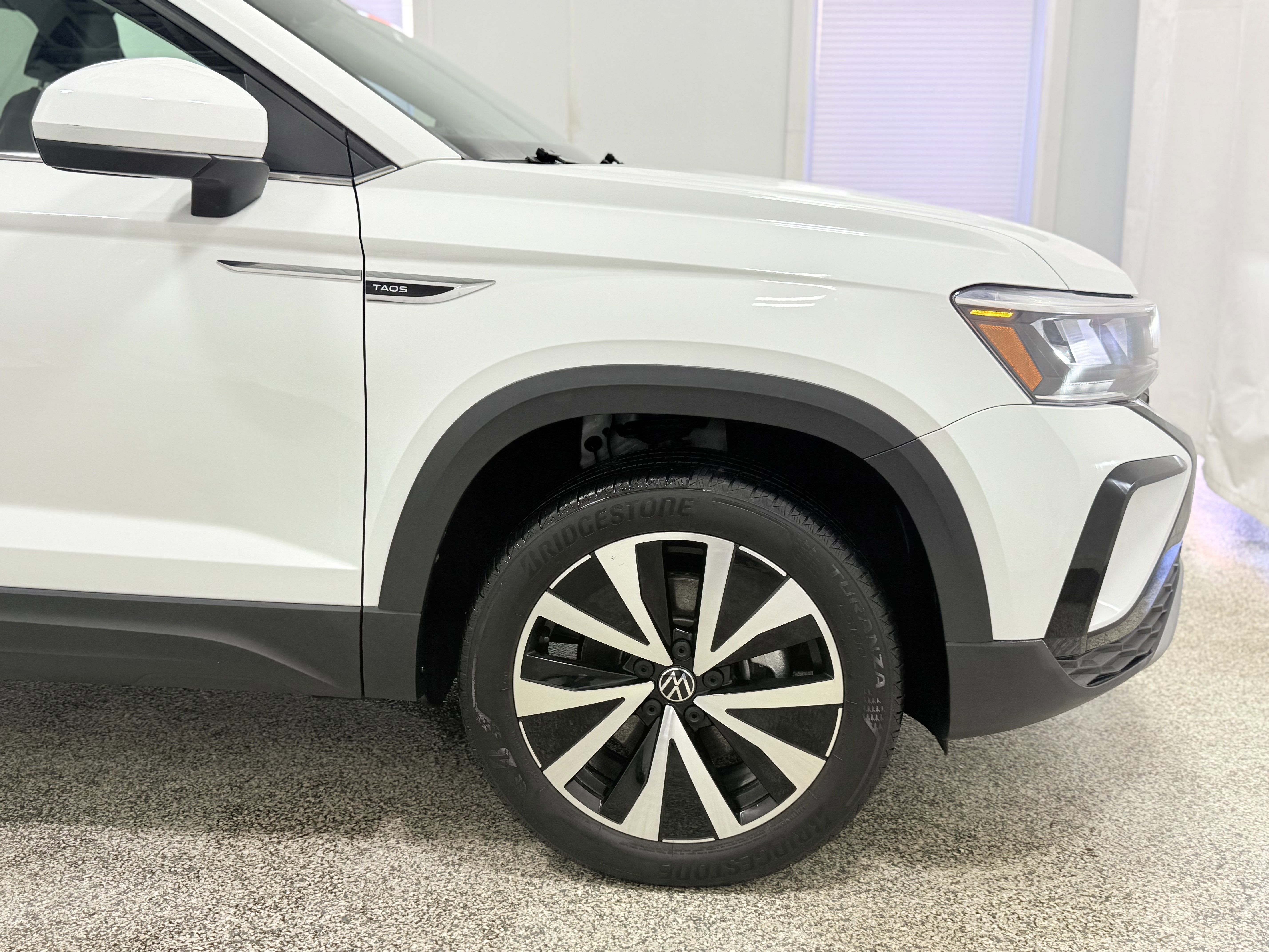 2023 Volkswagen Taos SE