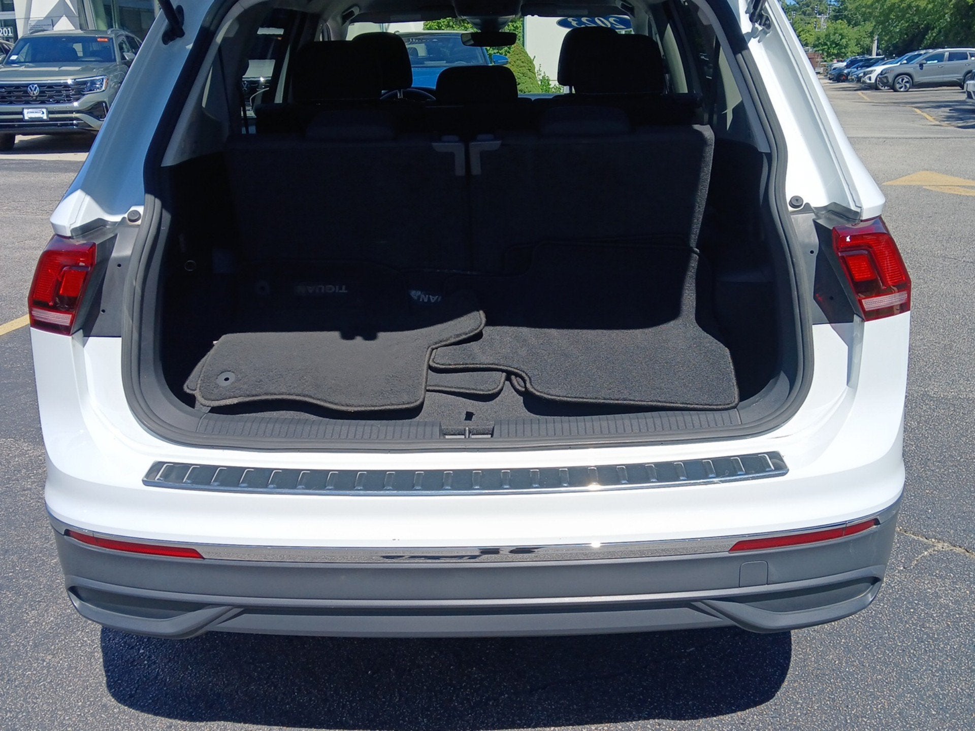 2023 Volkswagen Tiguan 2.0T S