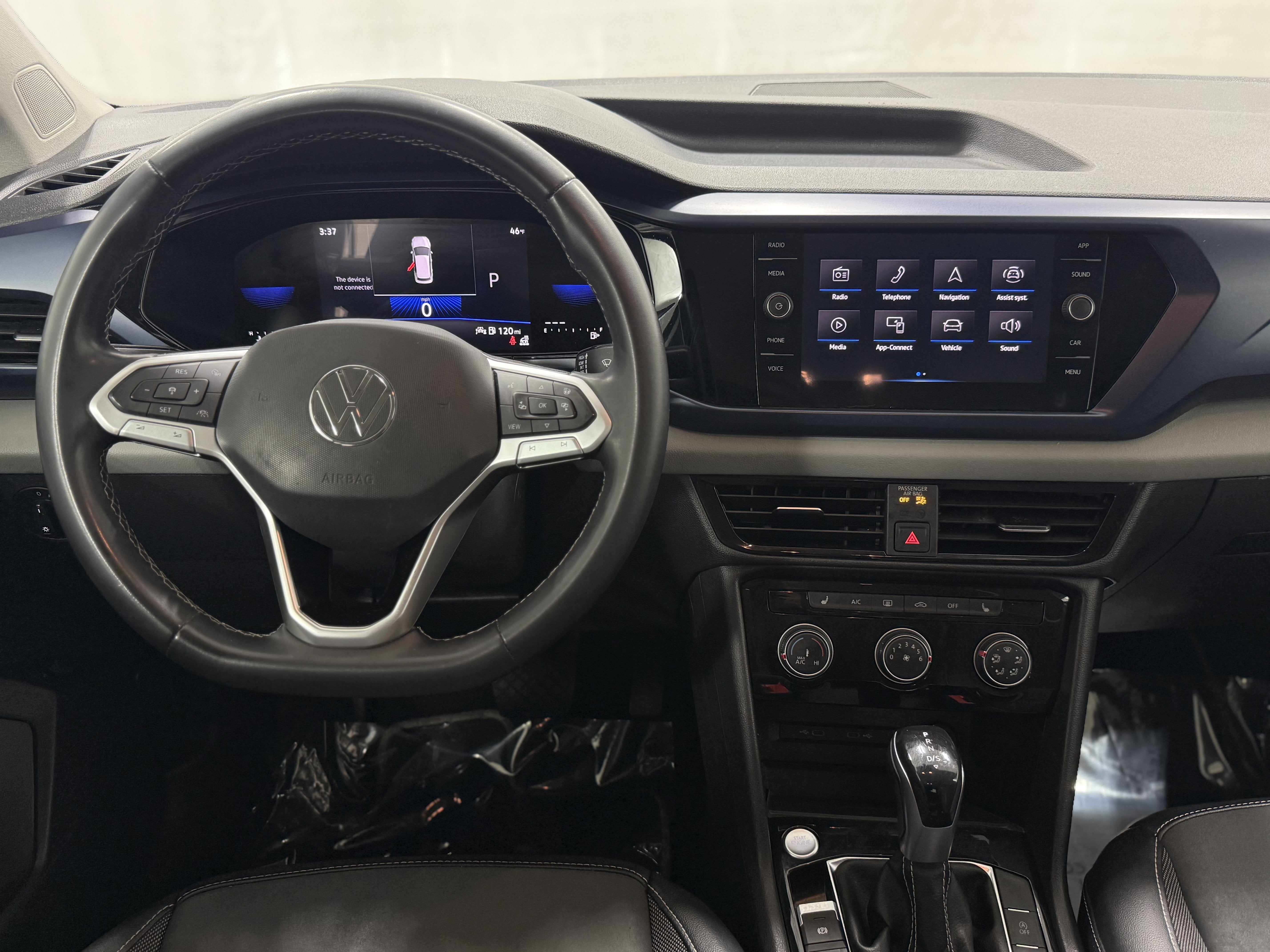 2023 Volkswagen Taos SE