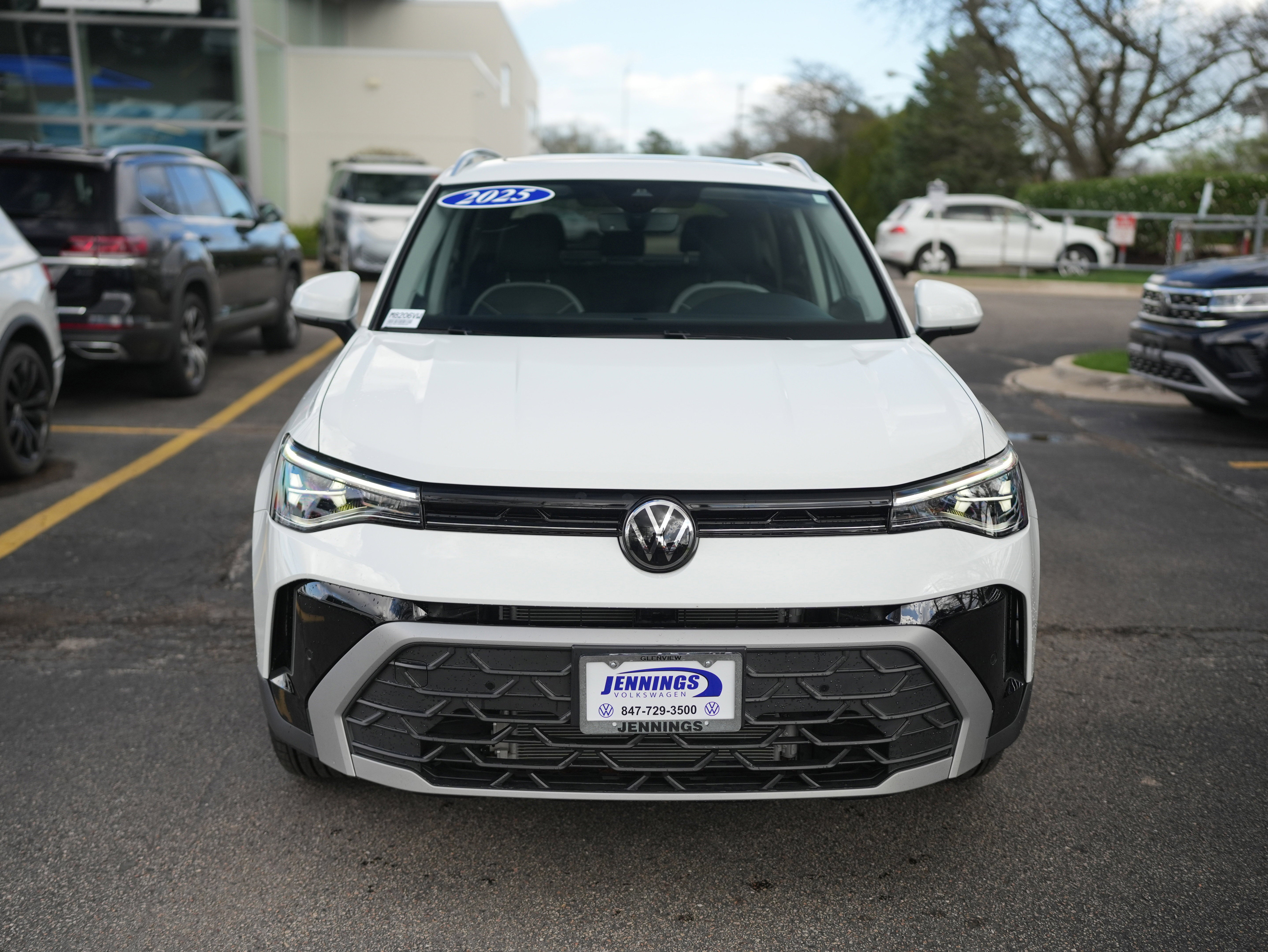 2025 Volkswagen Taos SE