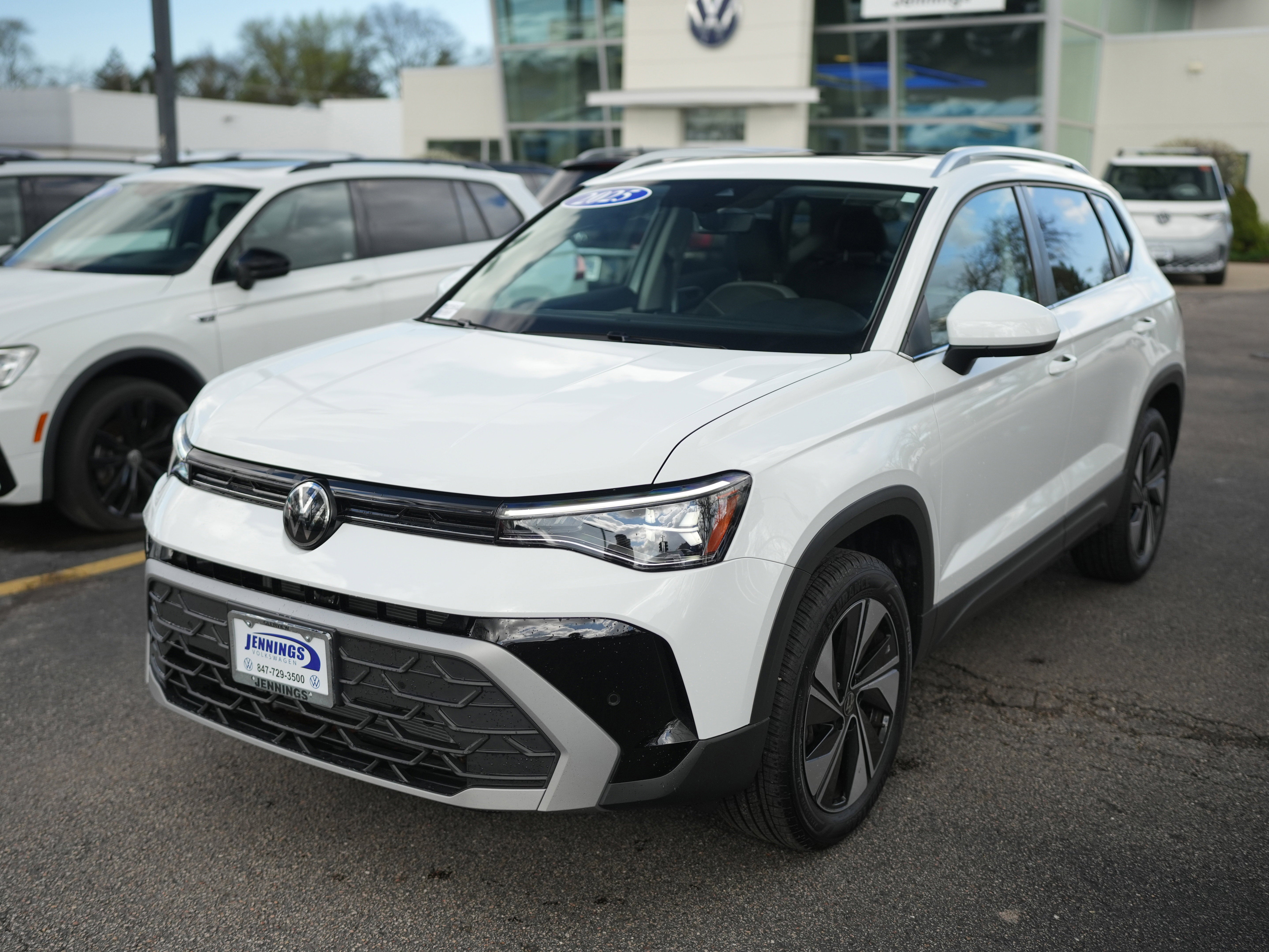 2025 Volkswagen Taos SE