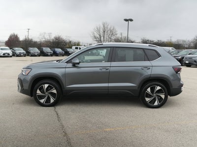 2025 Volkswagen Taos SE