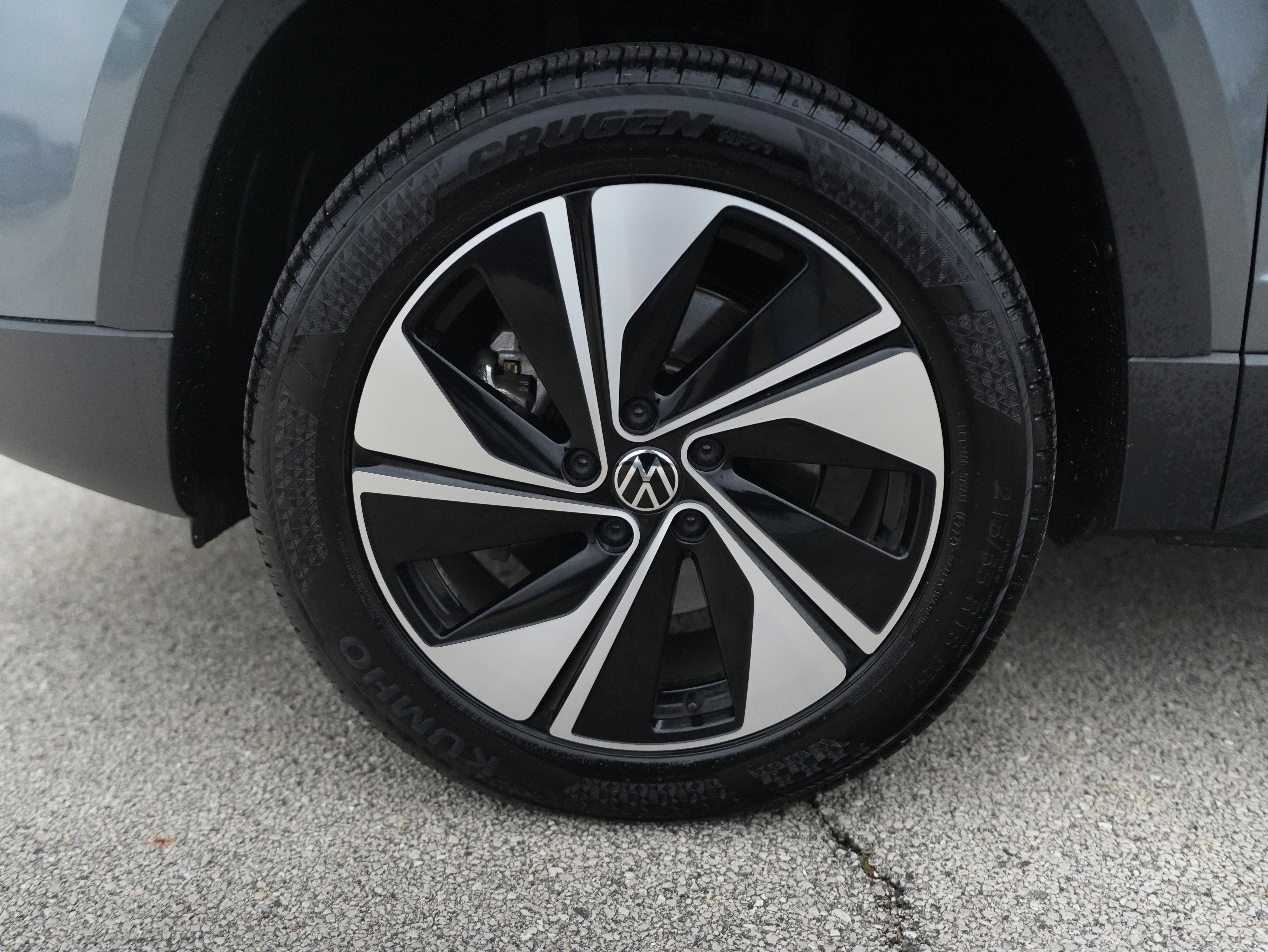 2025 Volkswagen Taos SE