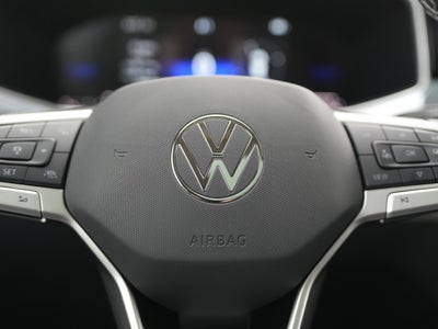 2025 Volkswagen Taos SE