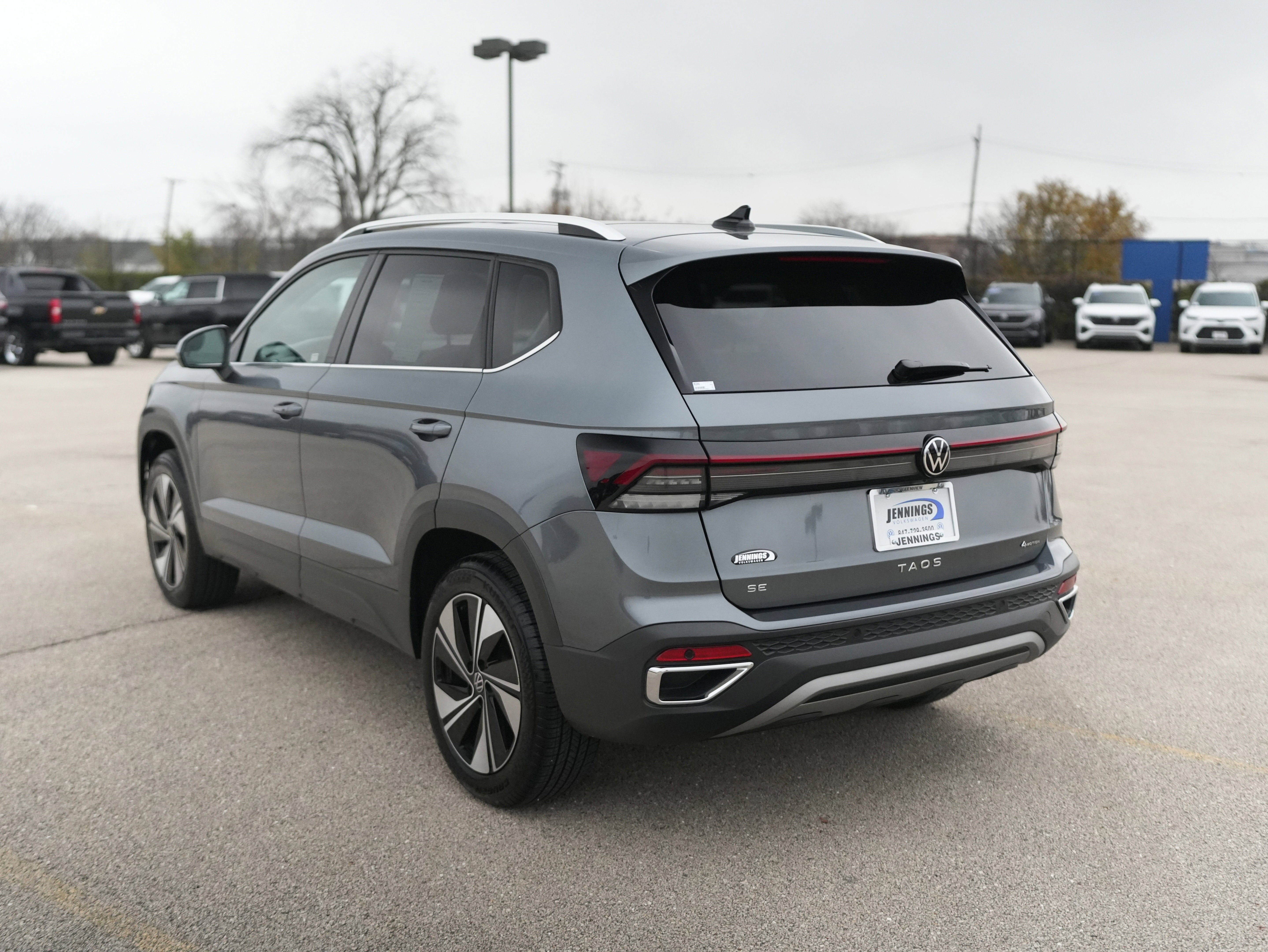2025 Volkswagen Taos SE