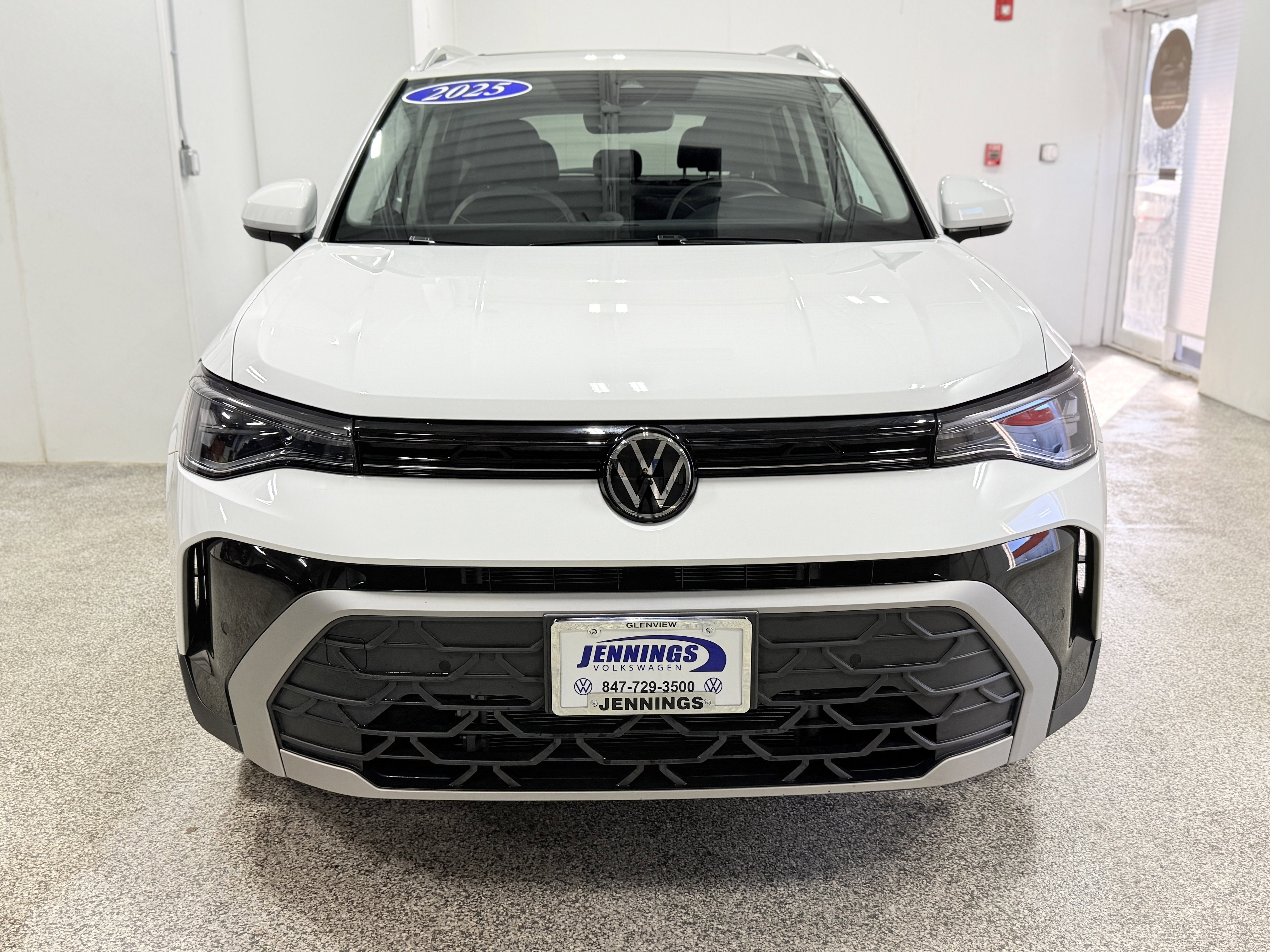 2025 Volkswagen Taos SE