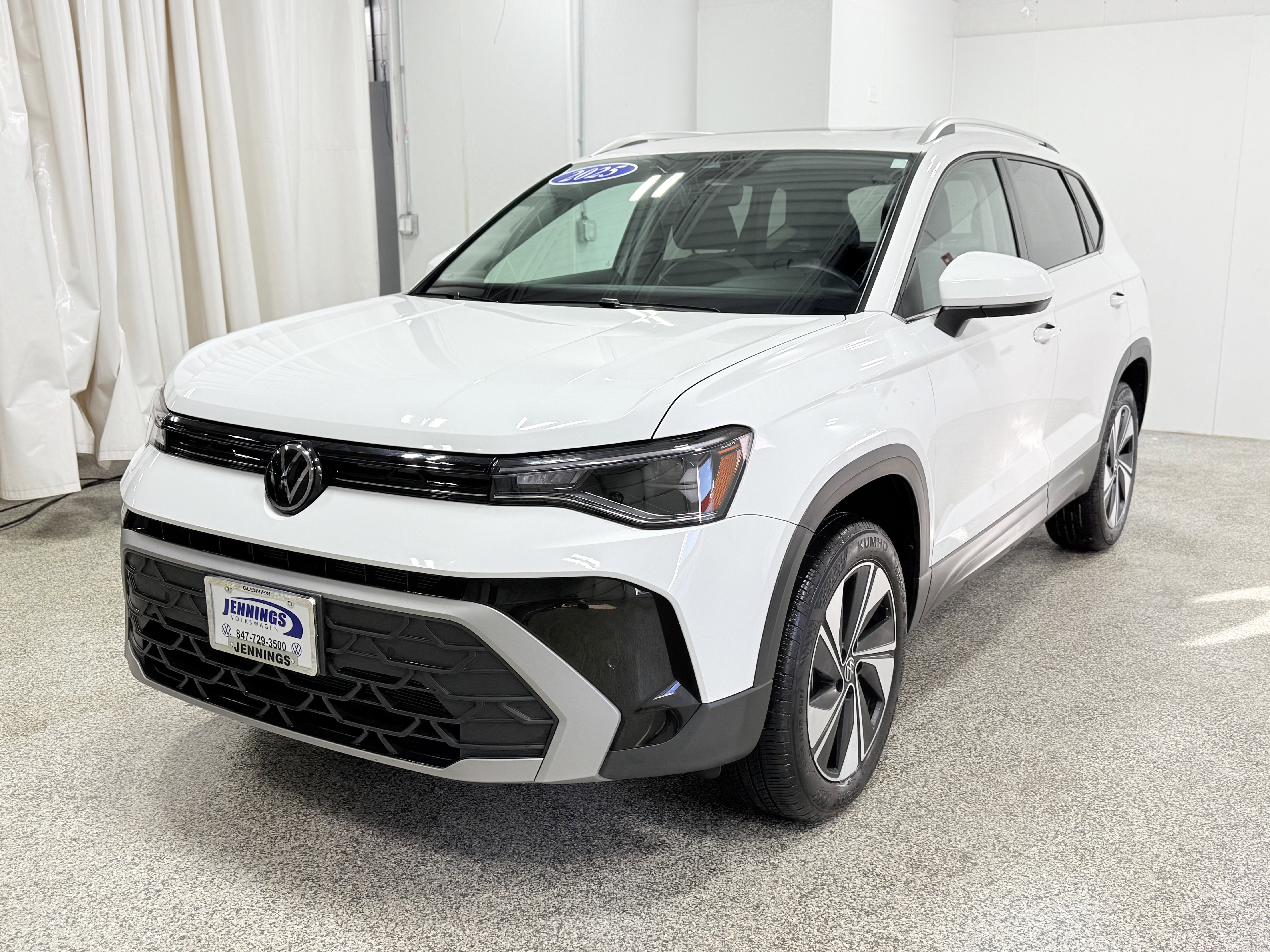 2025 Volkswagen Taos SE