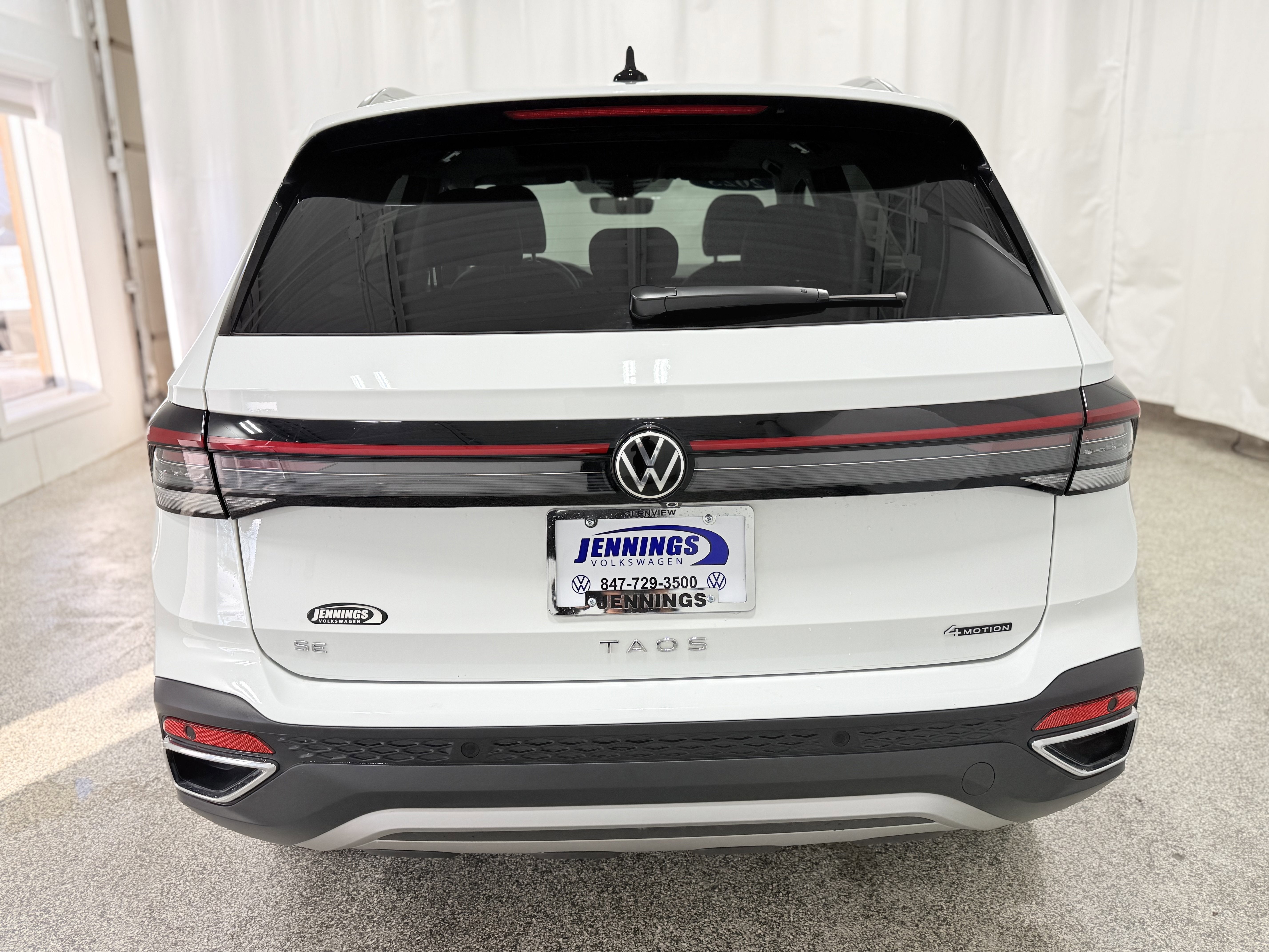 2025 Volkswagen Taos SE