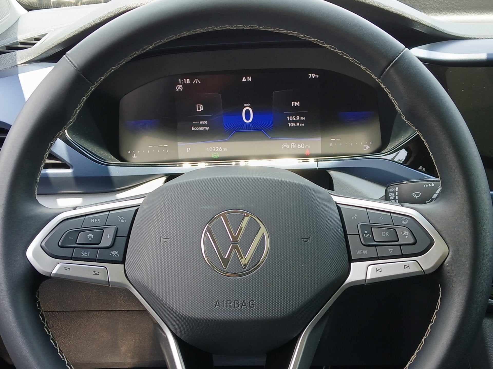 2024 Volkswagen Taos 1.5T SE