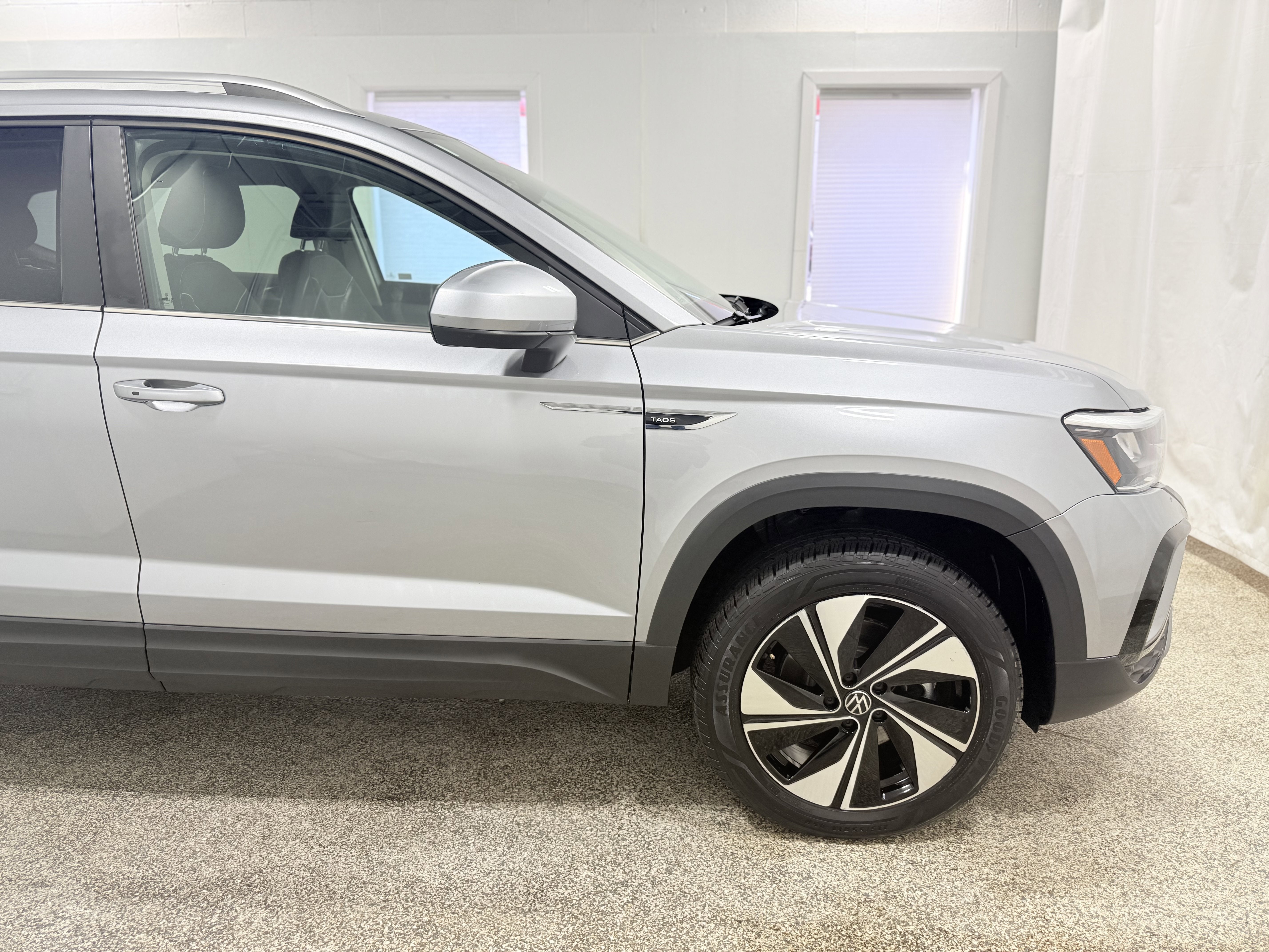 2023 Volkswagen Taos SE