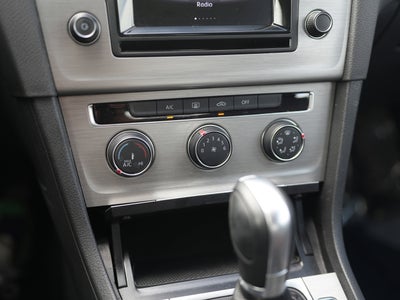 2015 Volkswagen Golf TSI S