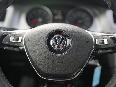2015 Volkswagen Golf TSI S