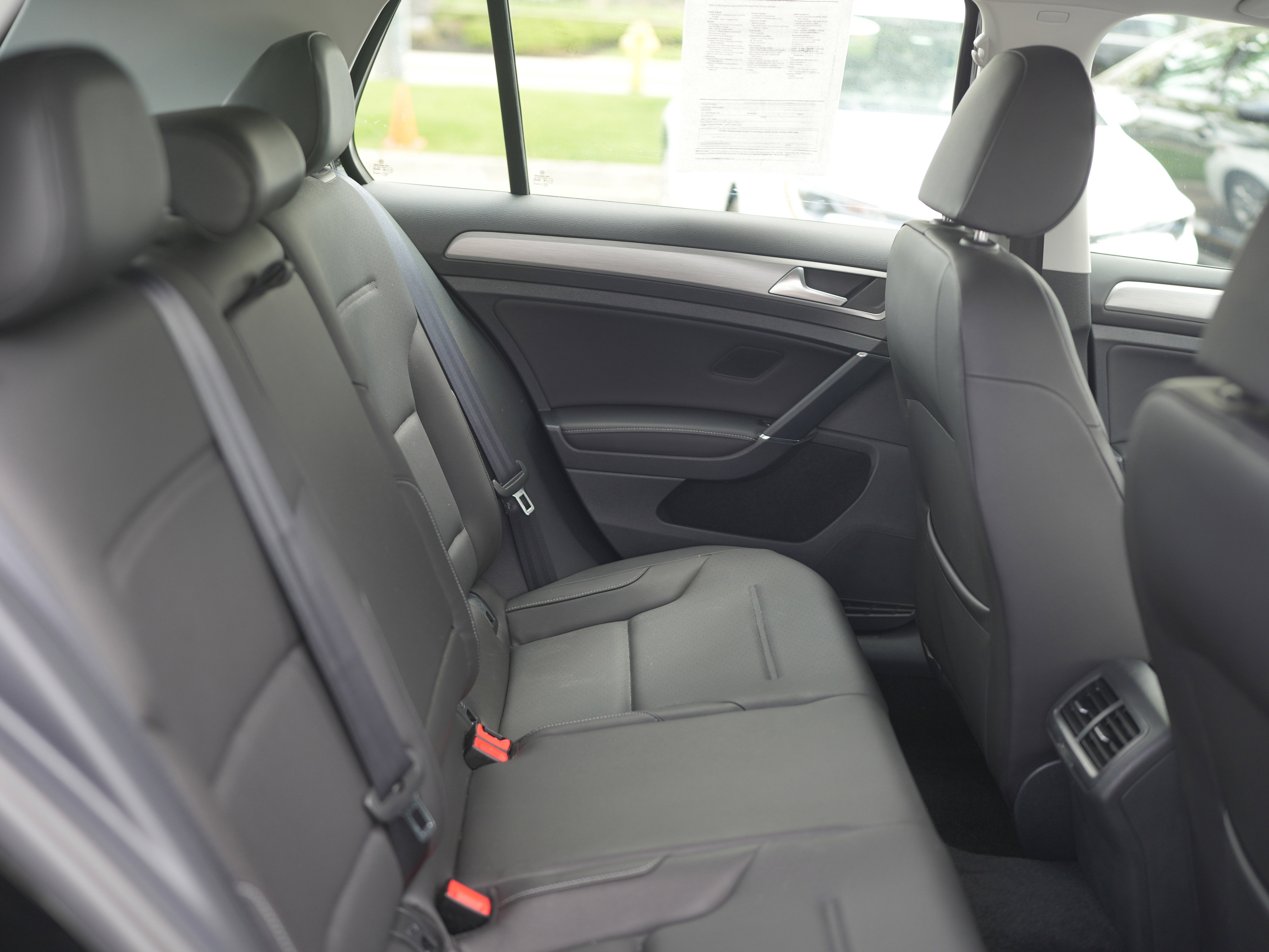 2015 Volkswagen Golf TSI S