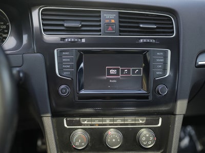 2015 Volkswagen Golf GTI 2.0T SE 4-Door