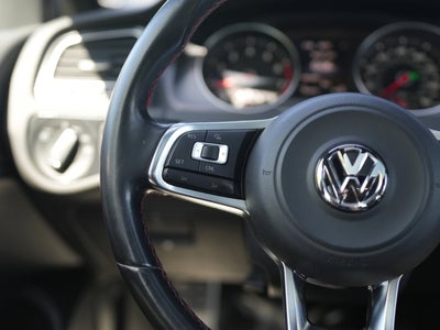 2015 Volkswagen Golf GTI 2.0T SE 4-Door