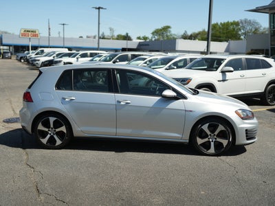 2015 Volkswagen Golf GTI 2.0T SE 4-Door