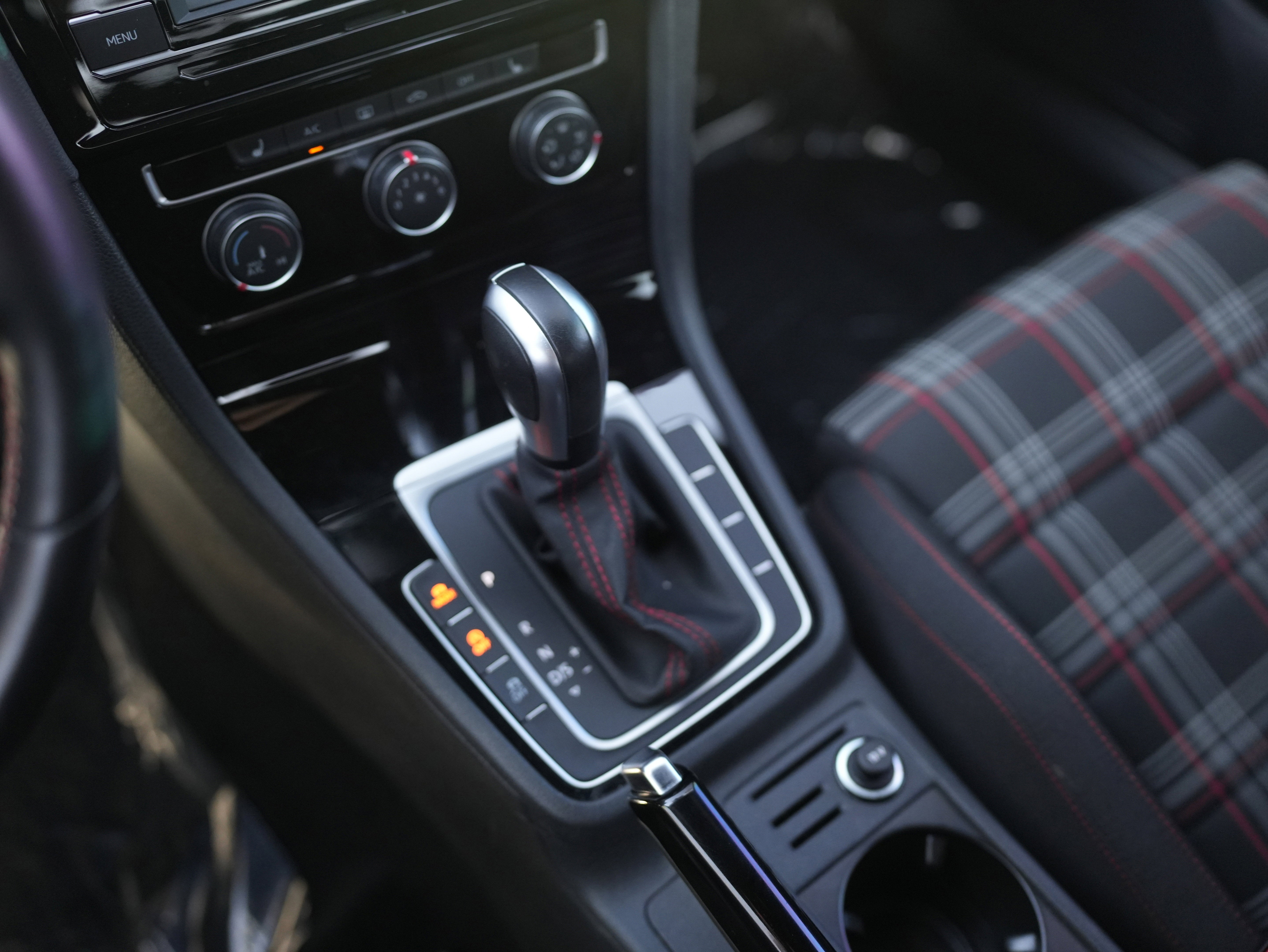 2020 Volkswagen Golf GTI S