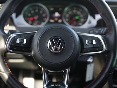 2020 Volkswagen Golf GTI S