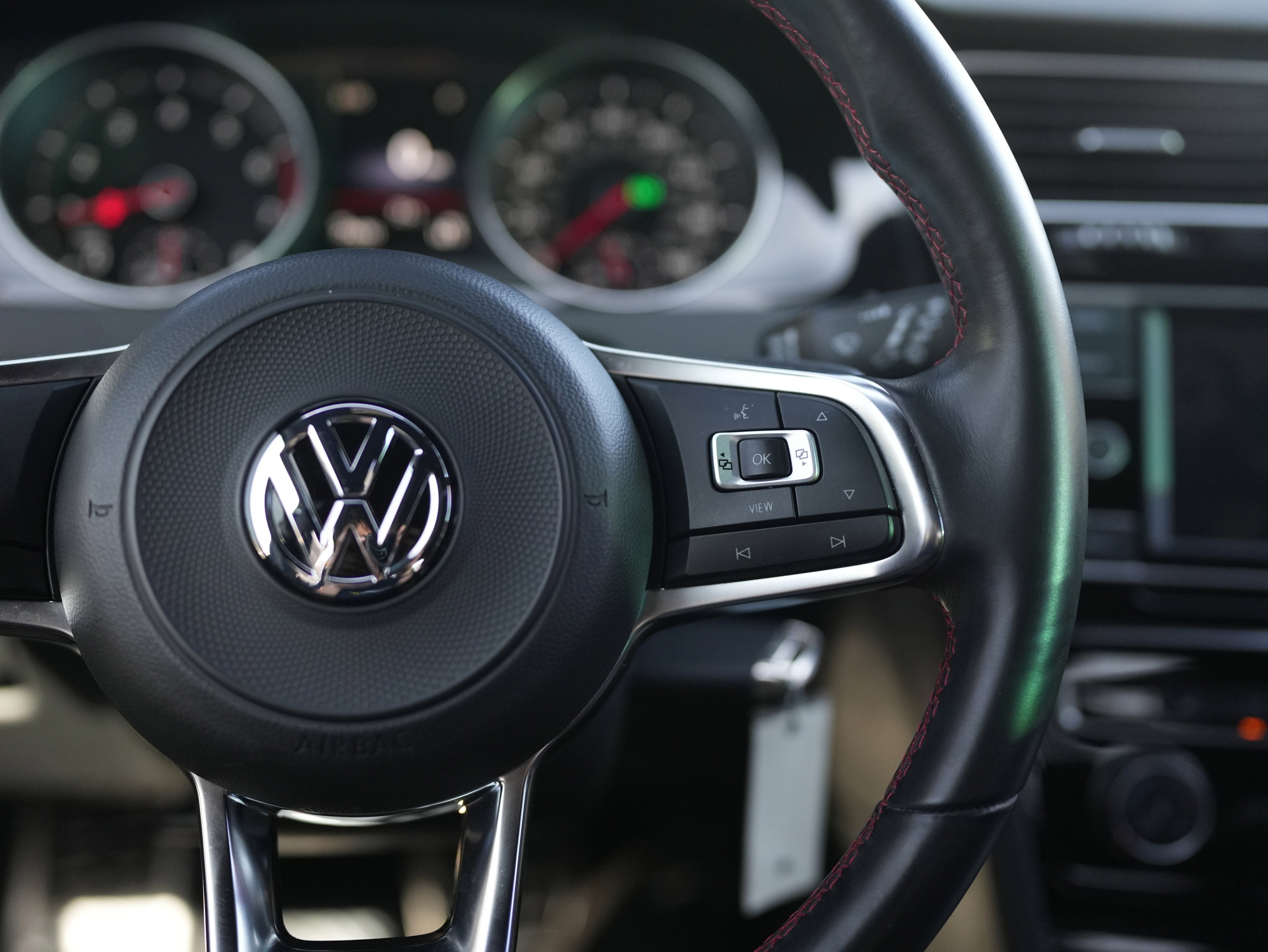 2020 Volkswagen Golf GTI S