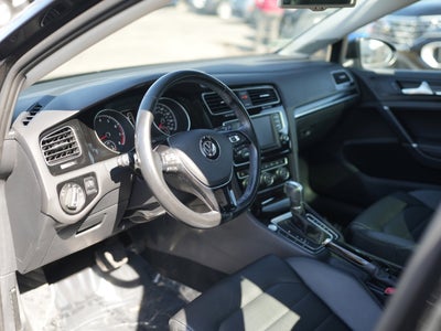 2016 Volkswagen Golf SportWagen TSI S