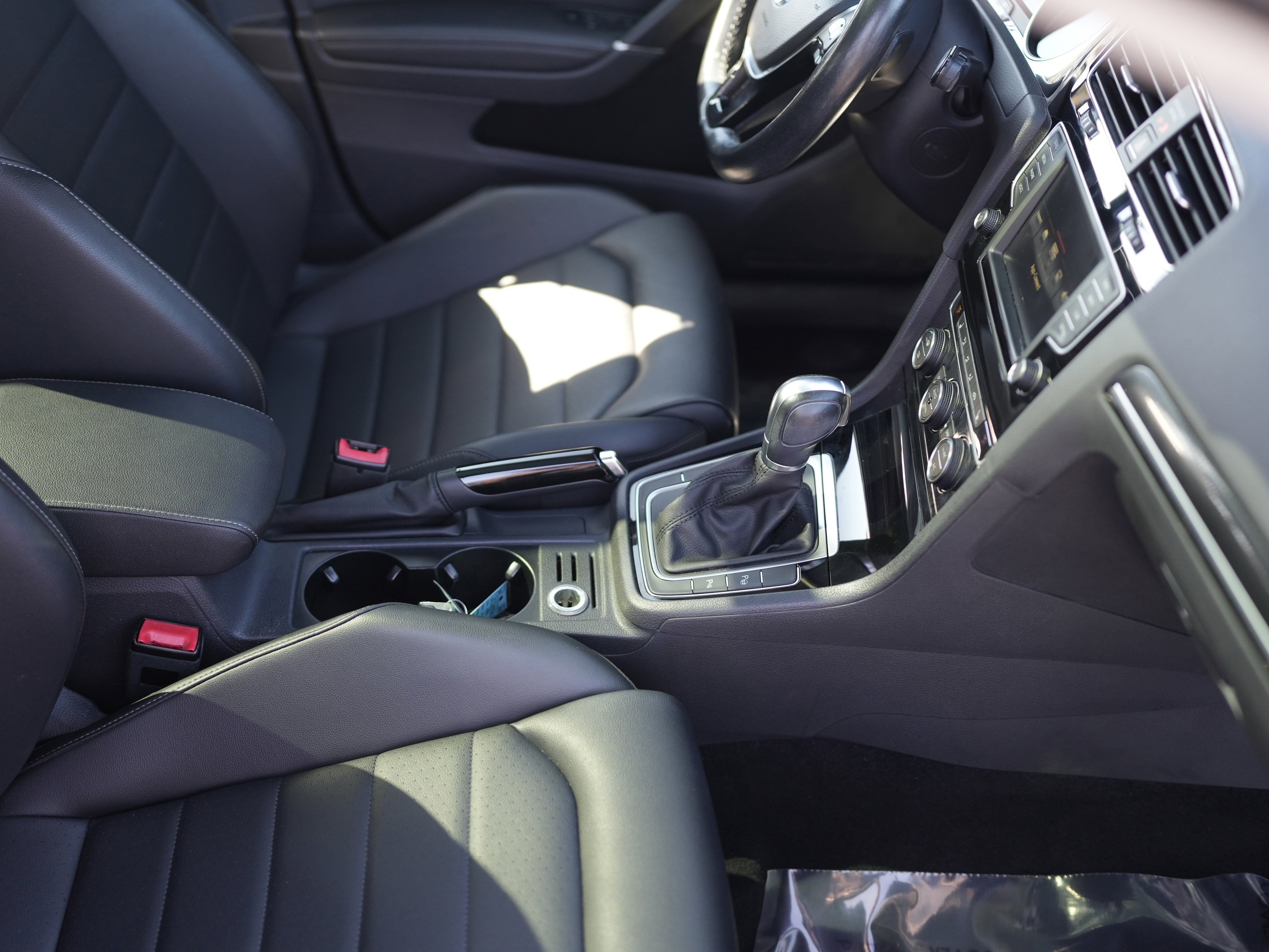 2016 Volkswagen Golf SportWagen TSI S