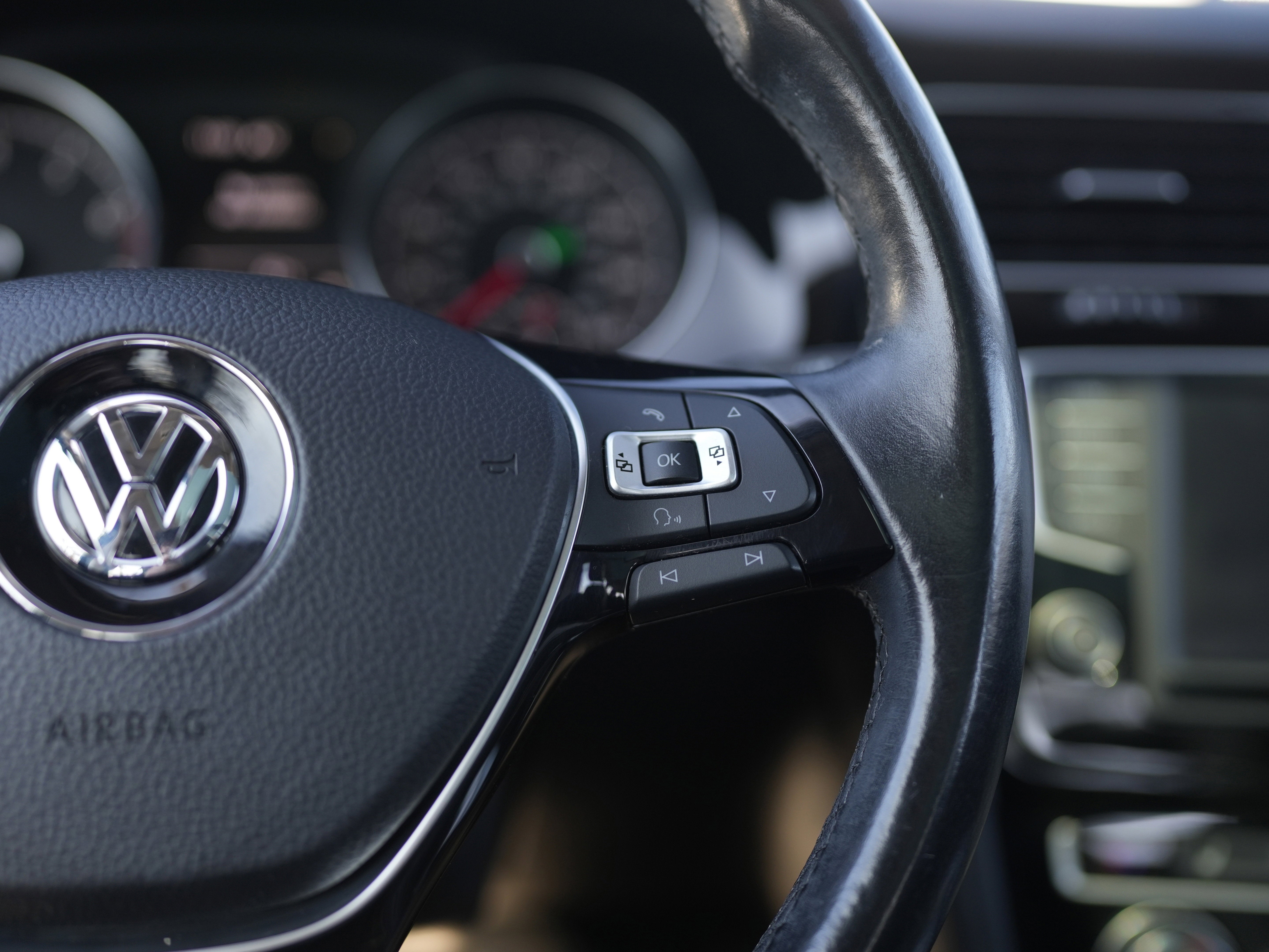 2016 Volkswagen Golf SportWagen TSI S