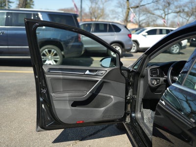 2016 Volkswagen Golf SportWagen TSI S