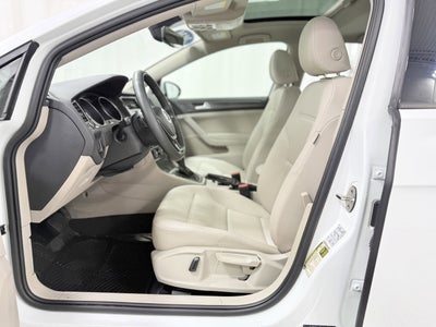 2020 Volkswagen Golf TSI