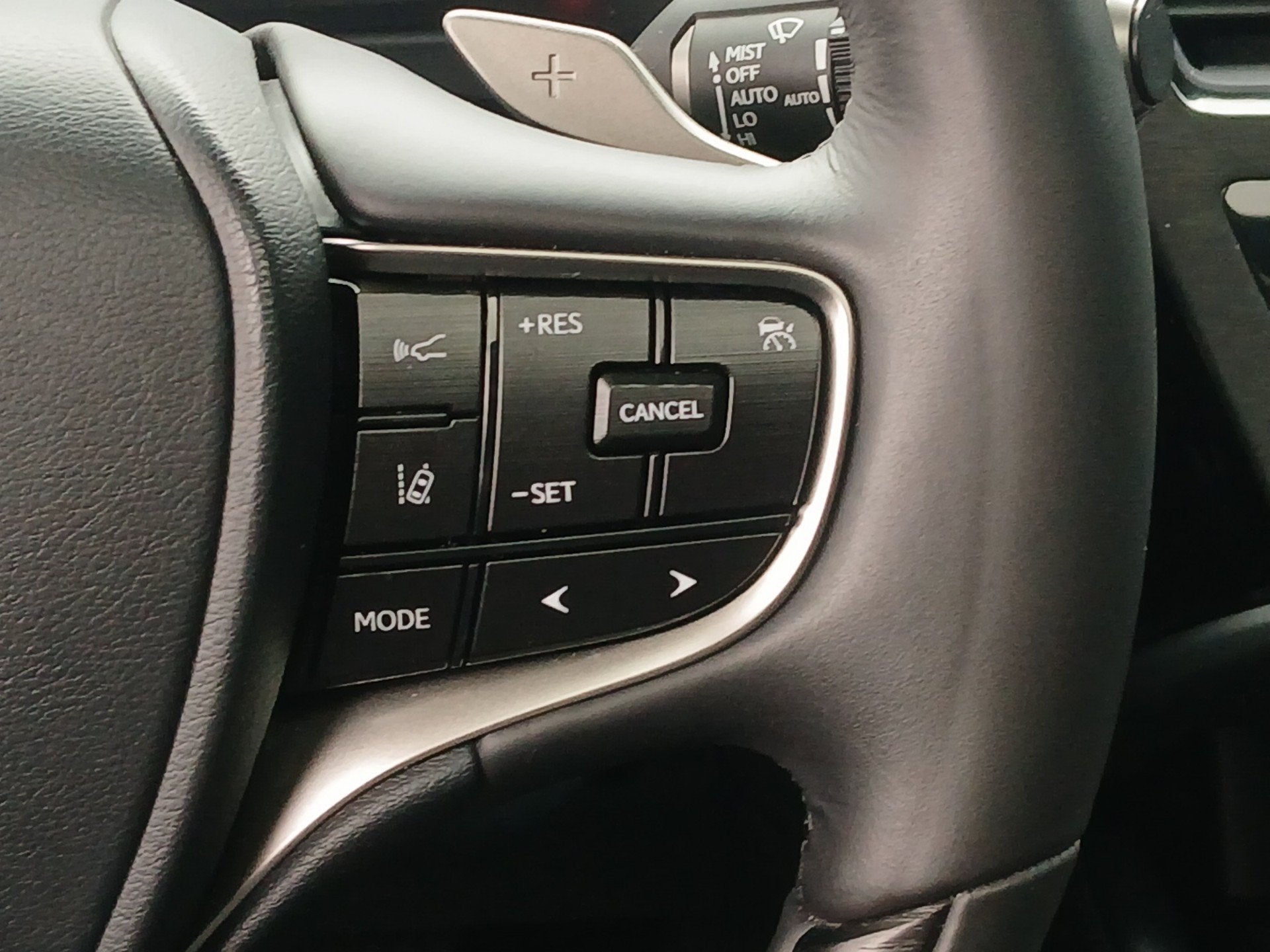 2024 Lexus ES 300h Luxury