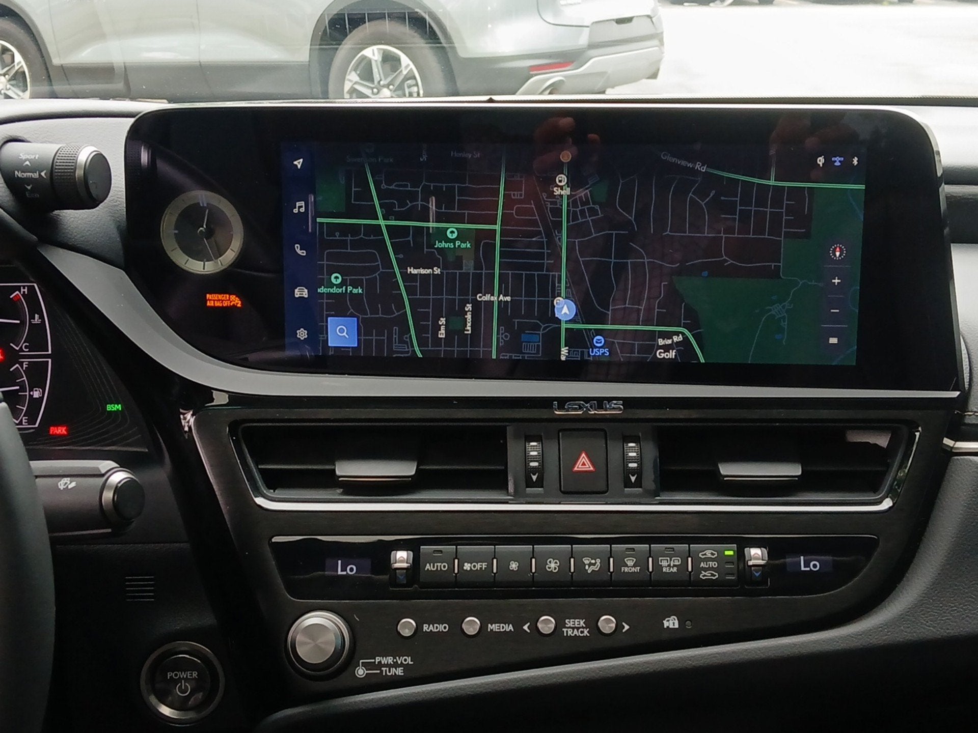 2024 Lexus ES 300h Luxury