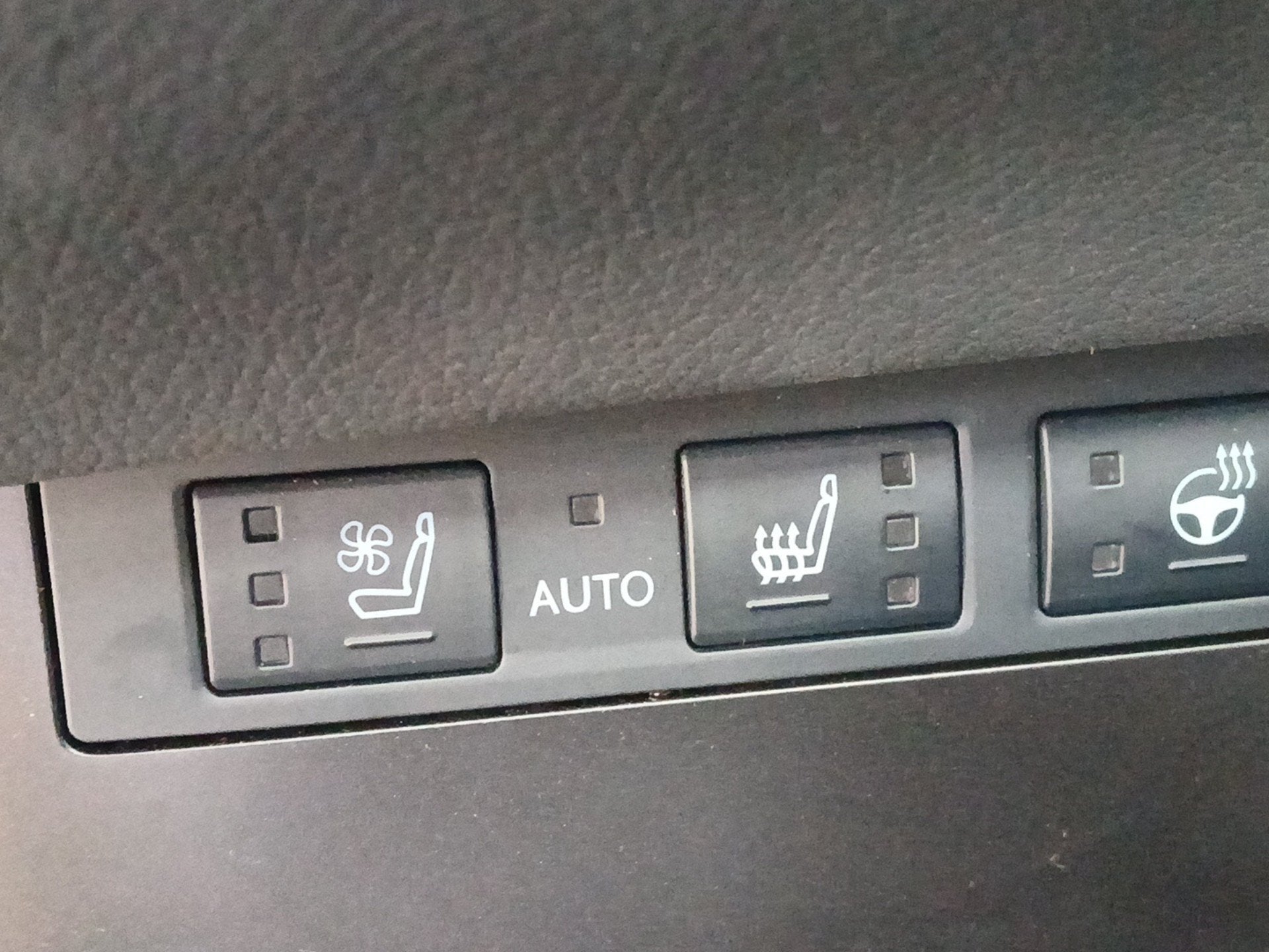 2024 Lexus ES 300h Luxury