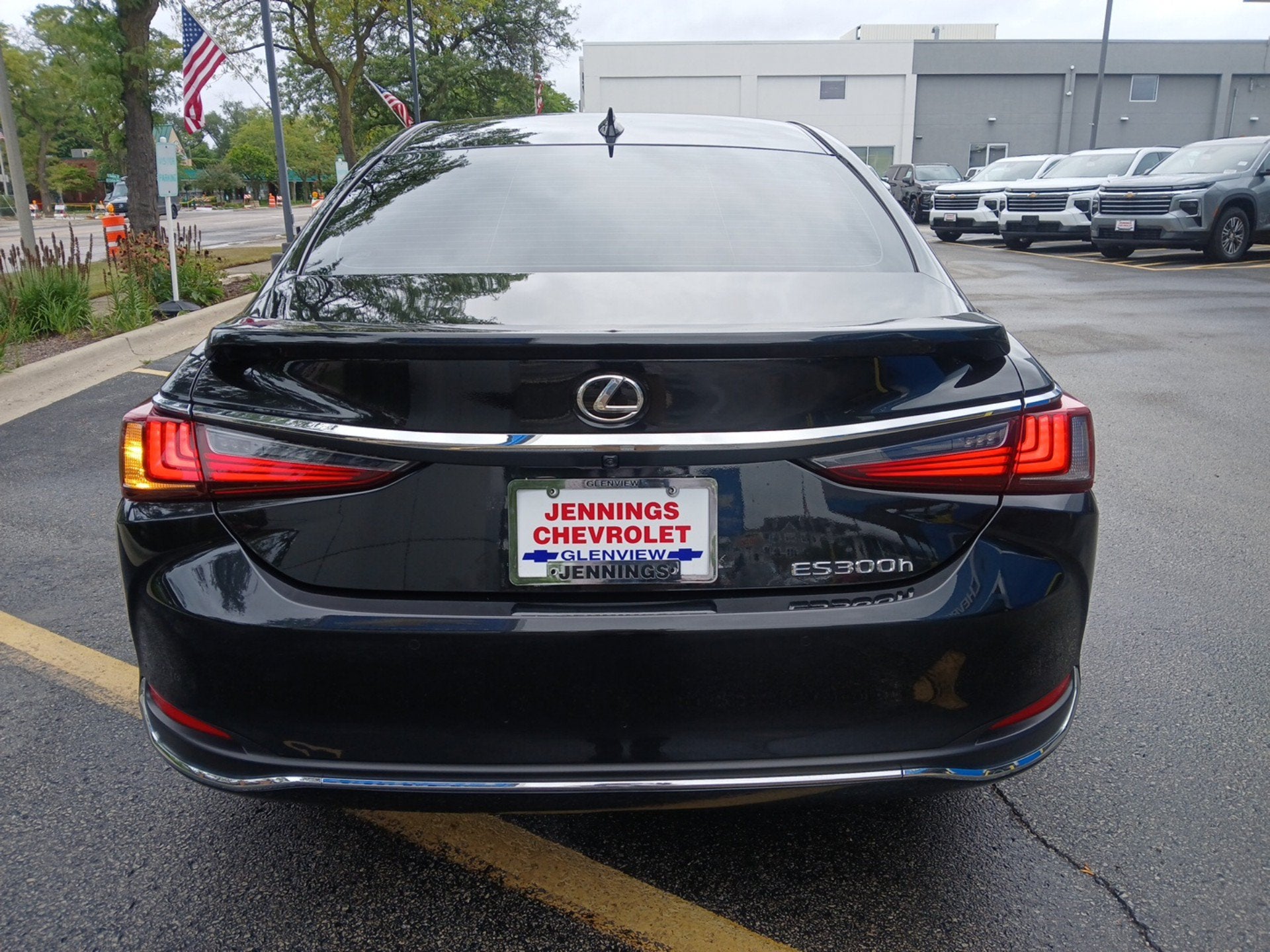 2024 Lexus ES 300h Luxury