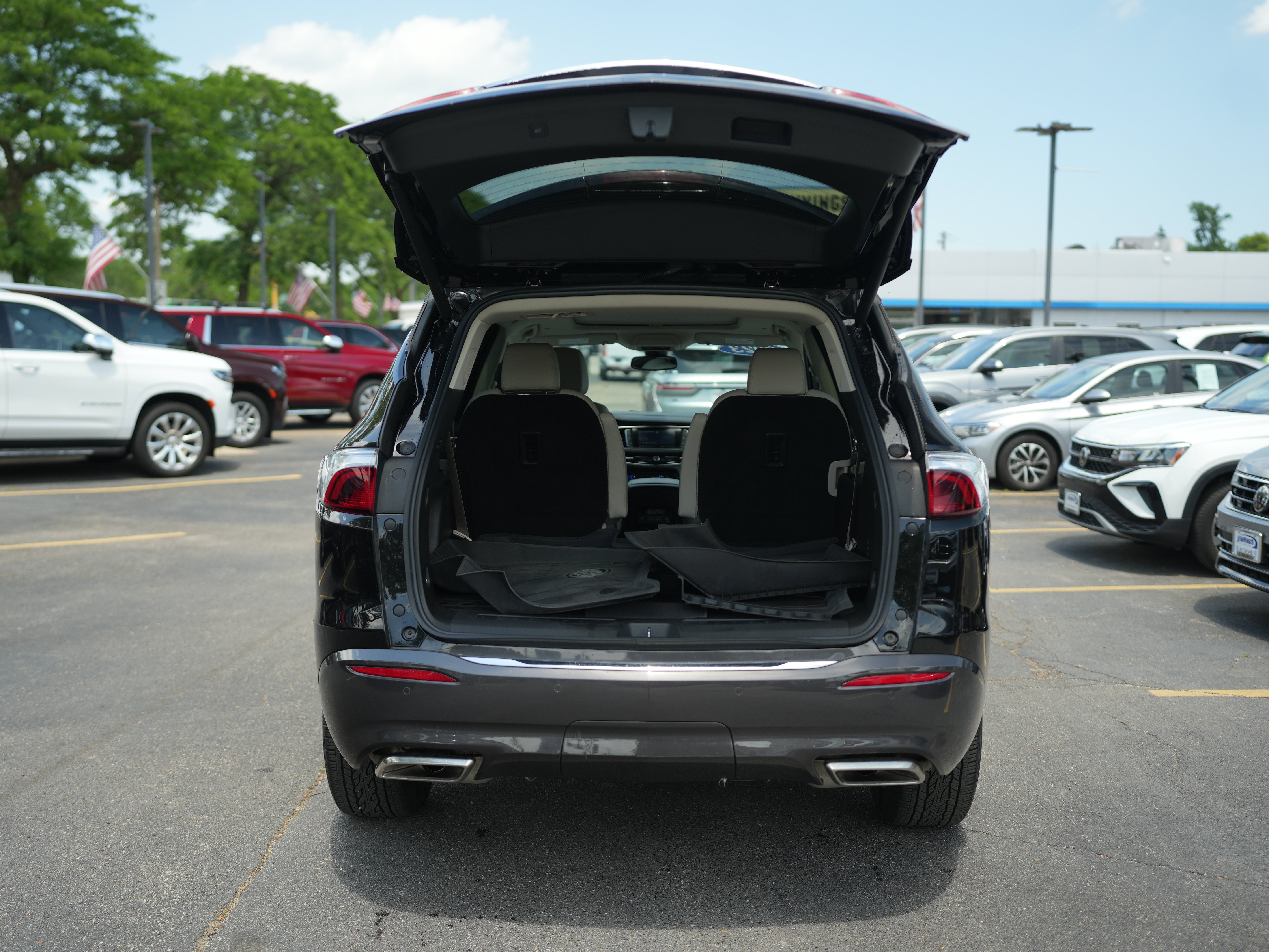 2023 Buick Enclave Essence