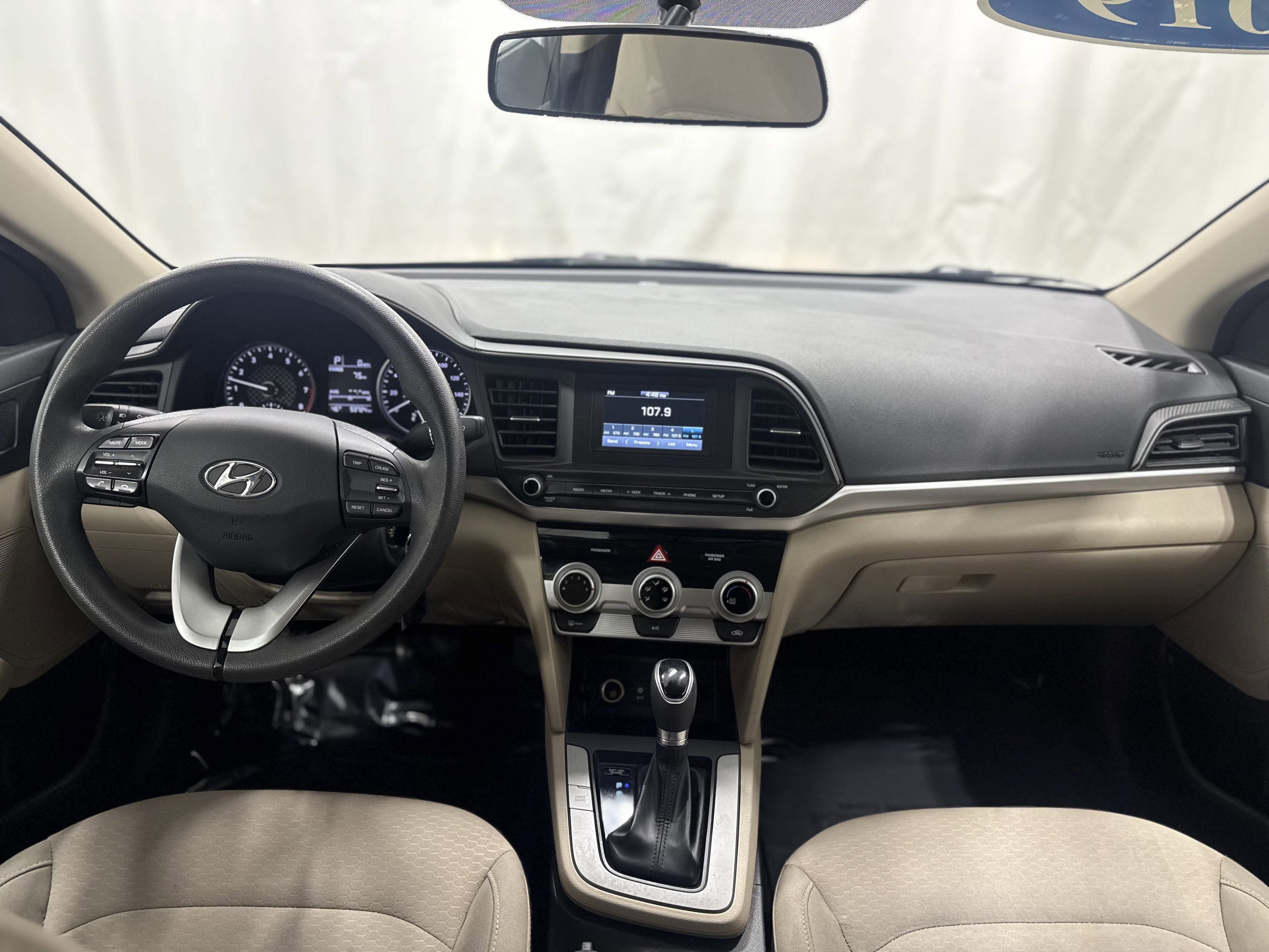 2019 Hyundai Elantra SE