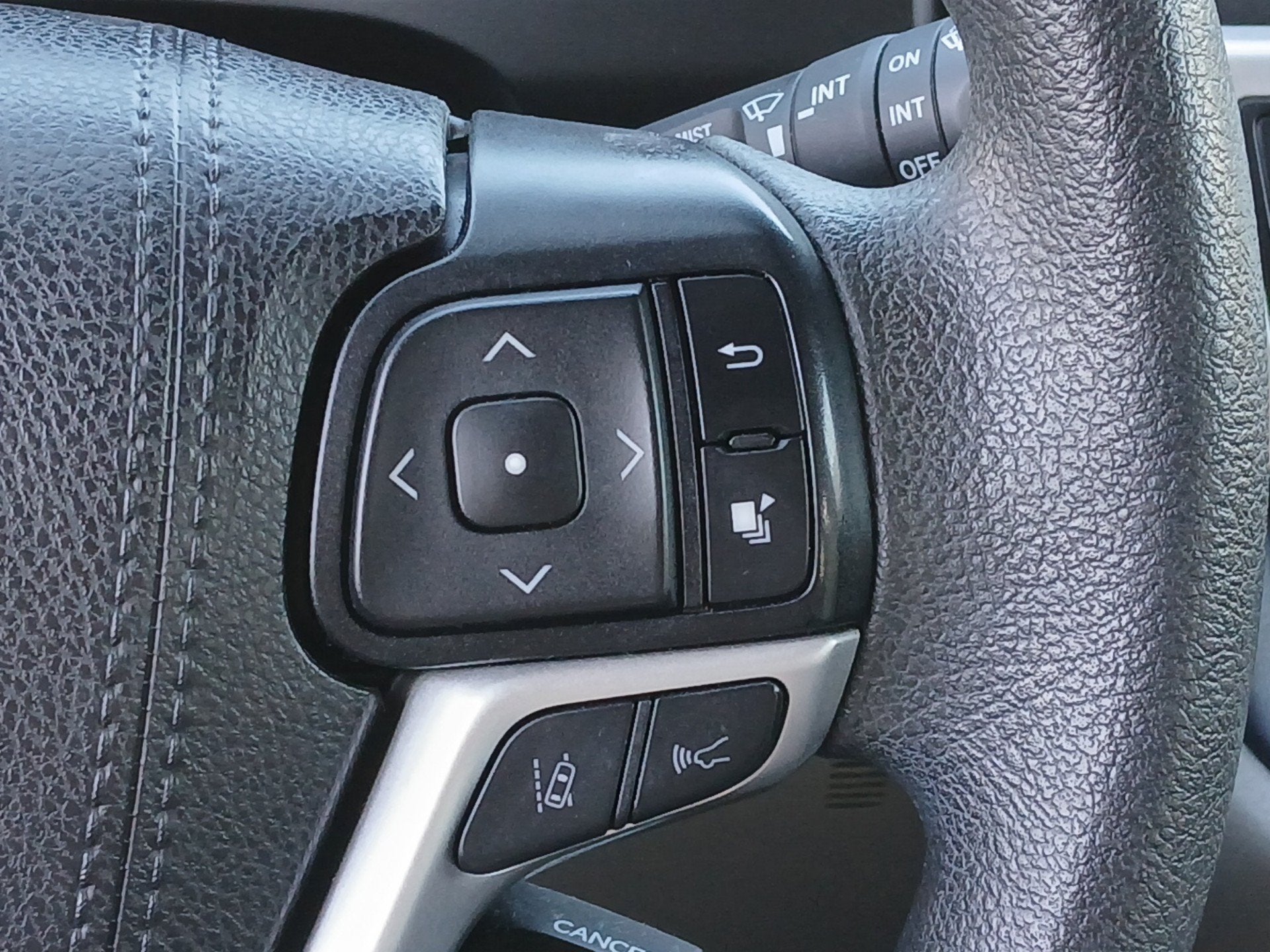 2019 Toyota Highlander Hybrid LE