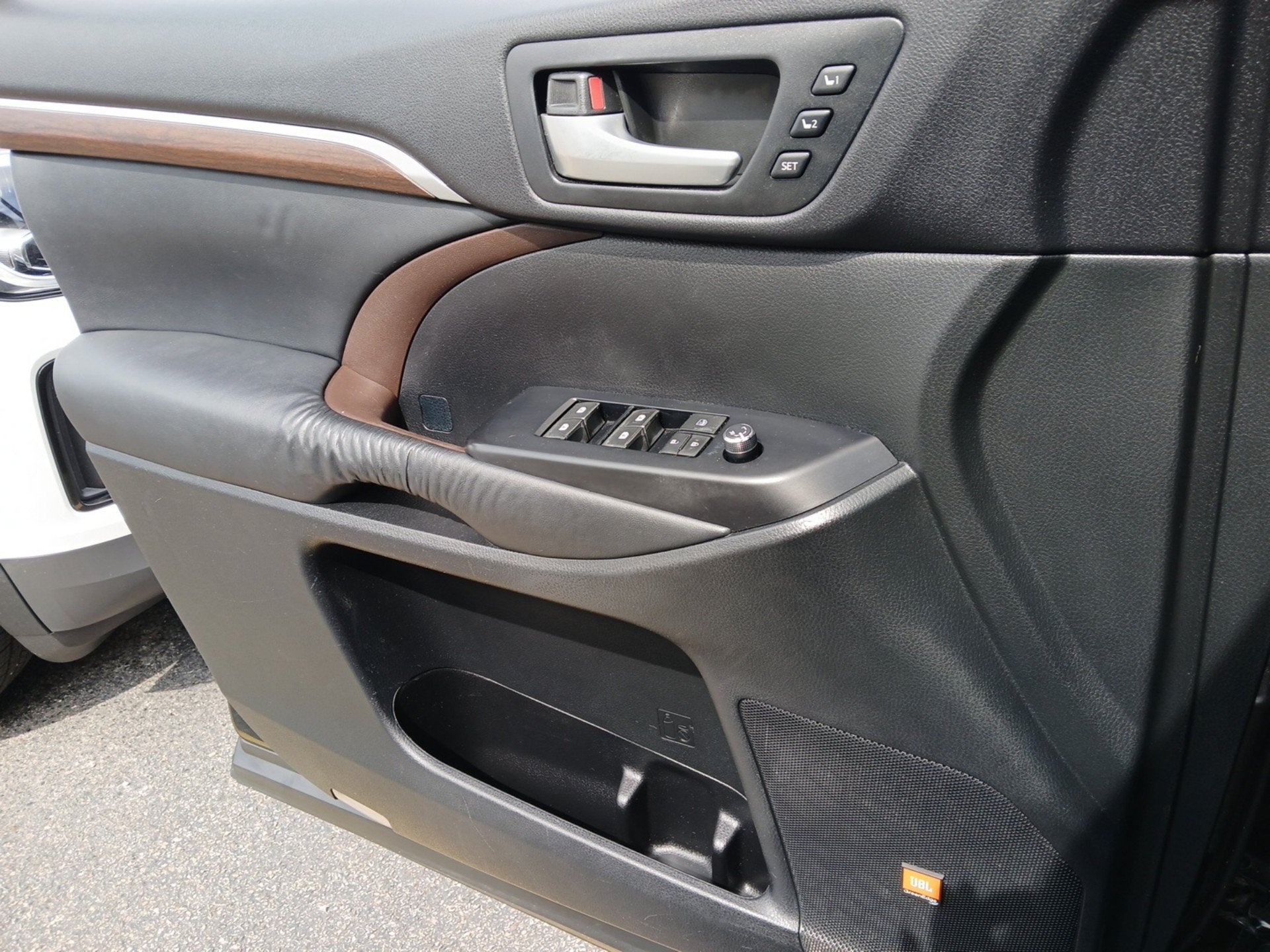 2015 Toyota Highlander Limited V6