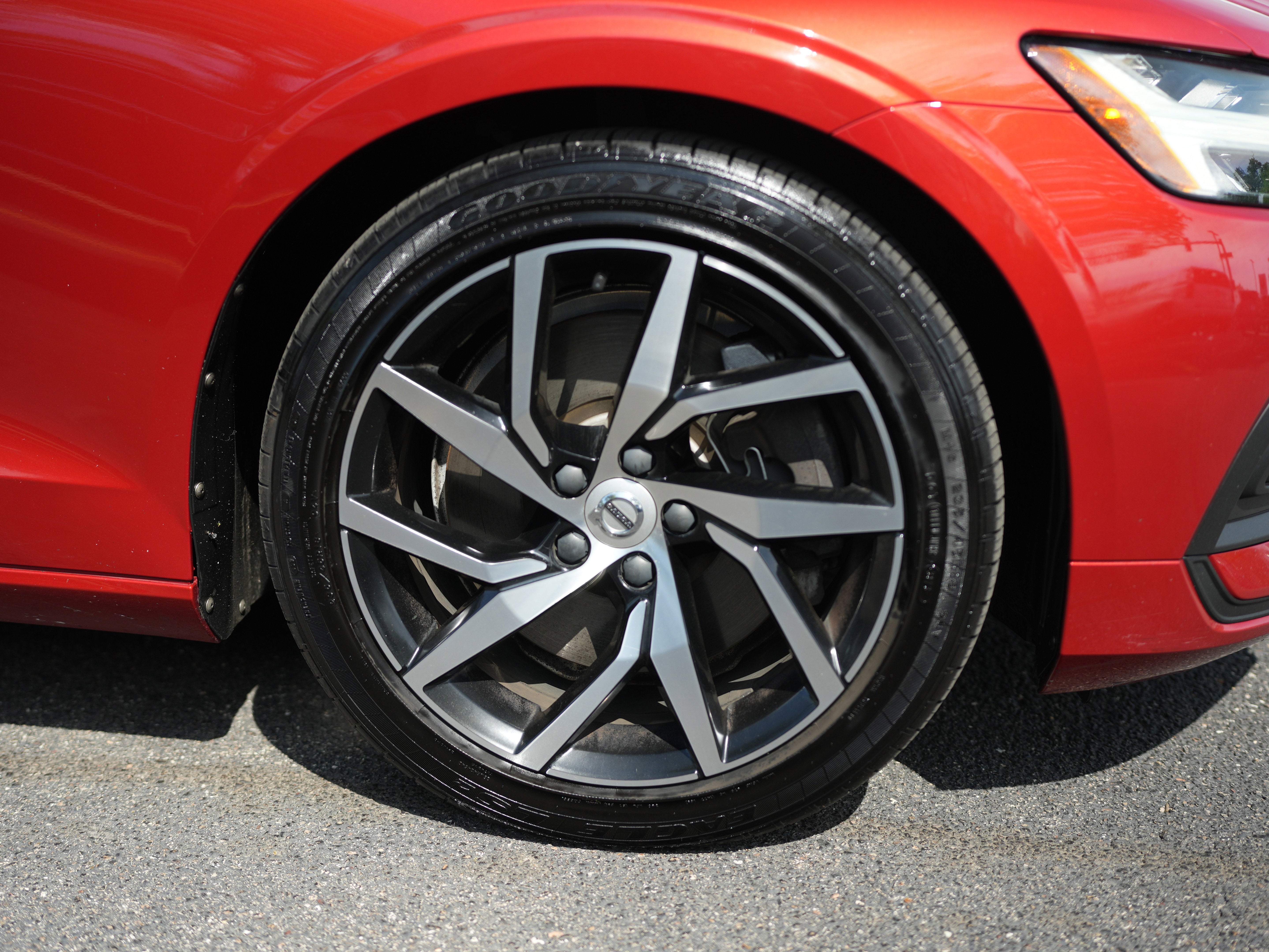2020 Volvo S60 Momentum
